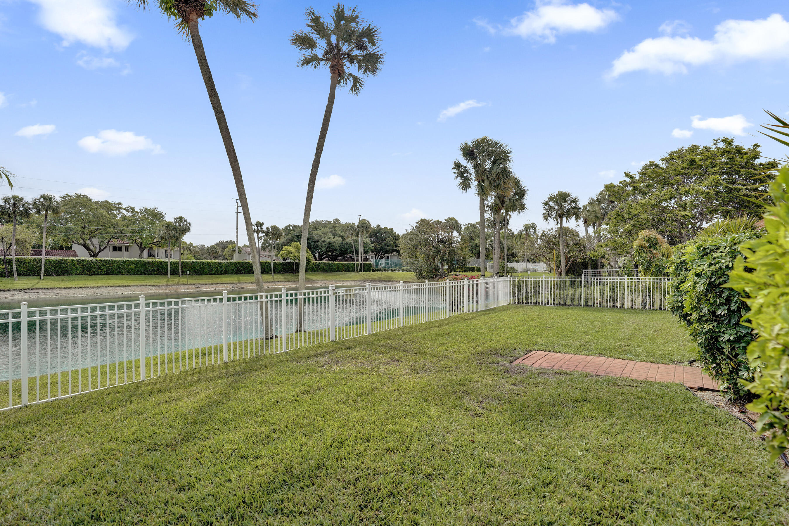 600 NW 45th Avenue