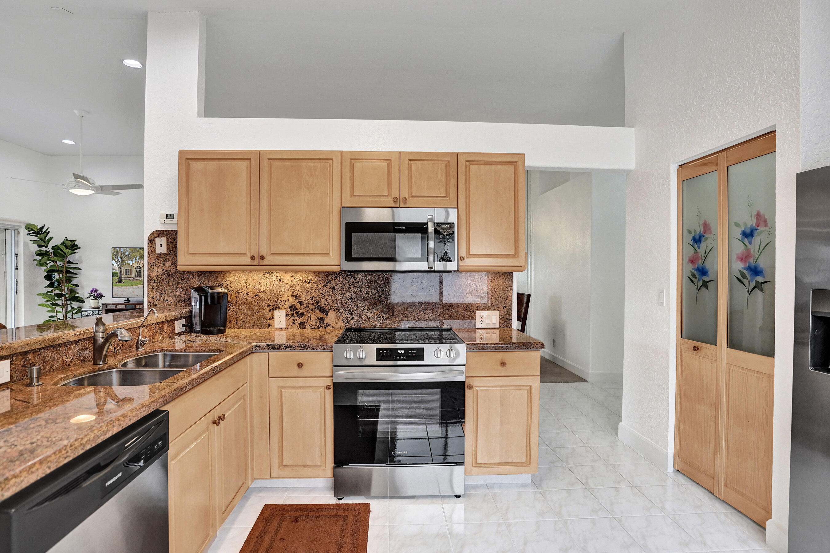 600 NW 45th Avenue
