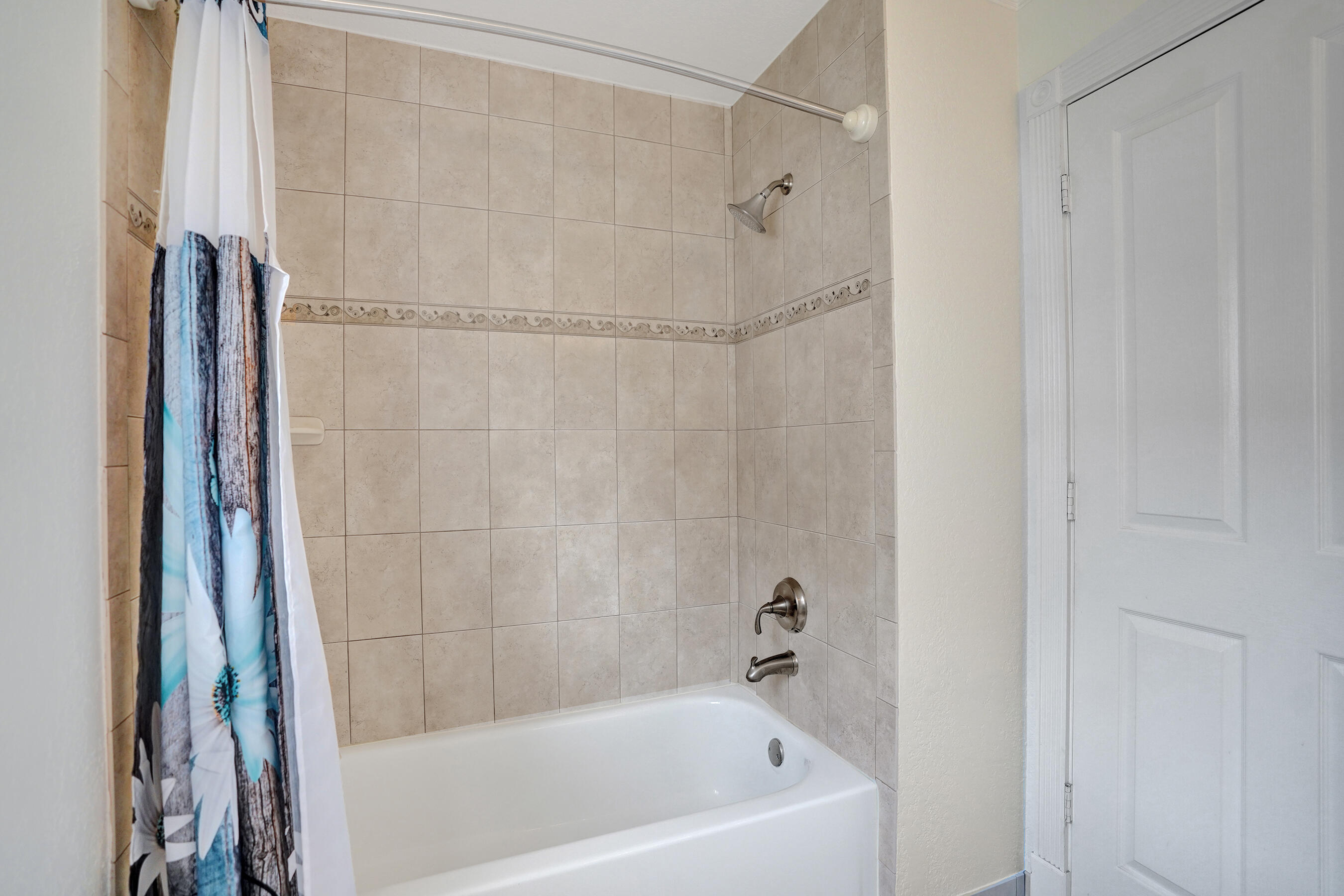 600 NW 45th Avenue