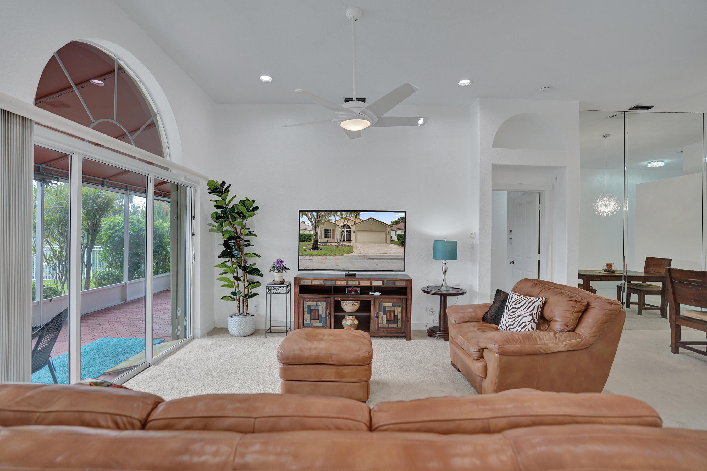 600 NW 45th Avenue