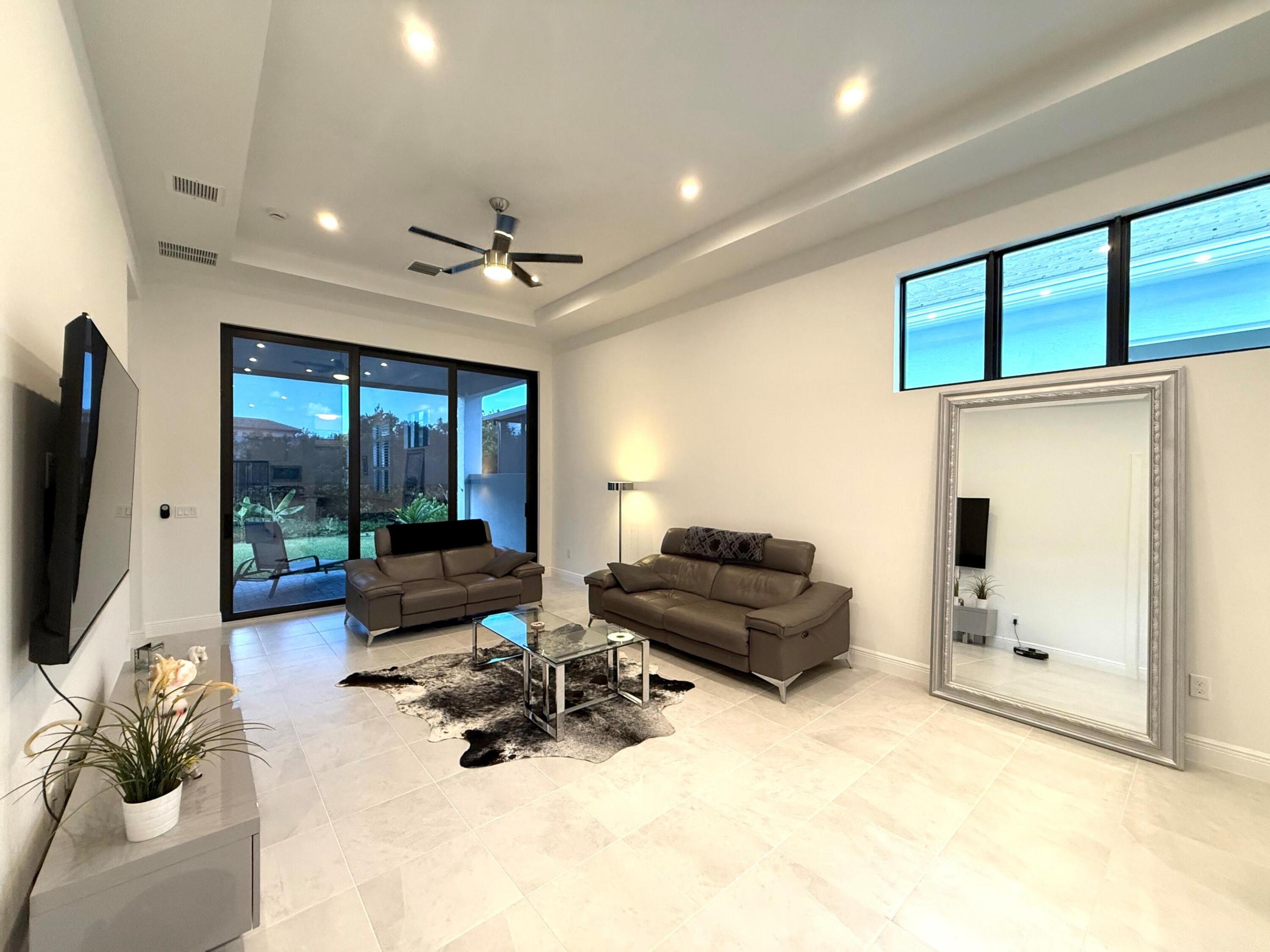 187 SE Via Sangro, Port St. Lucie