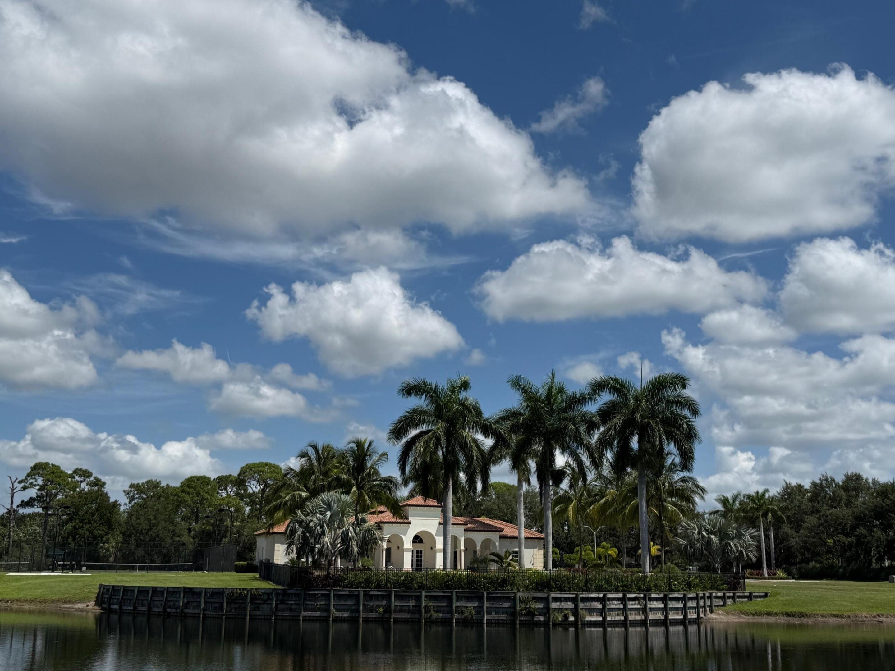 187 SE Via Sangro, Port St. Lucie