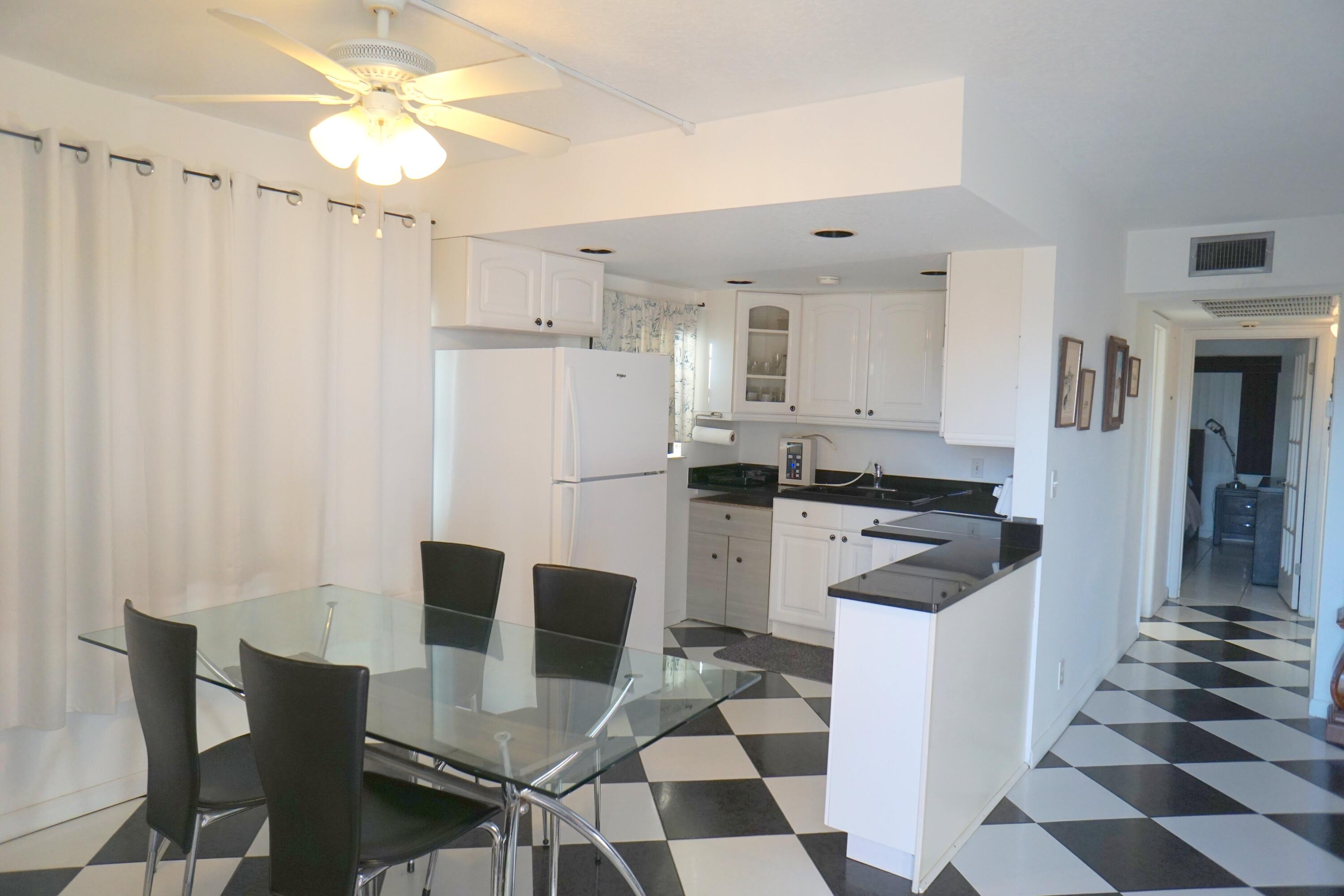 401 Southampton