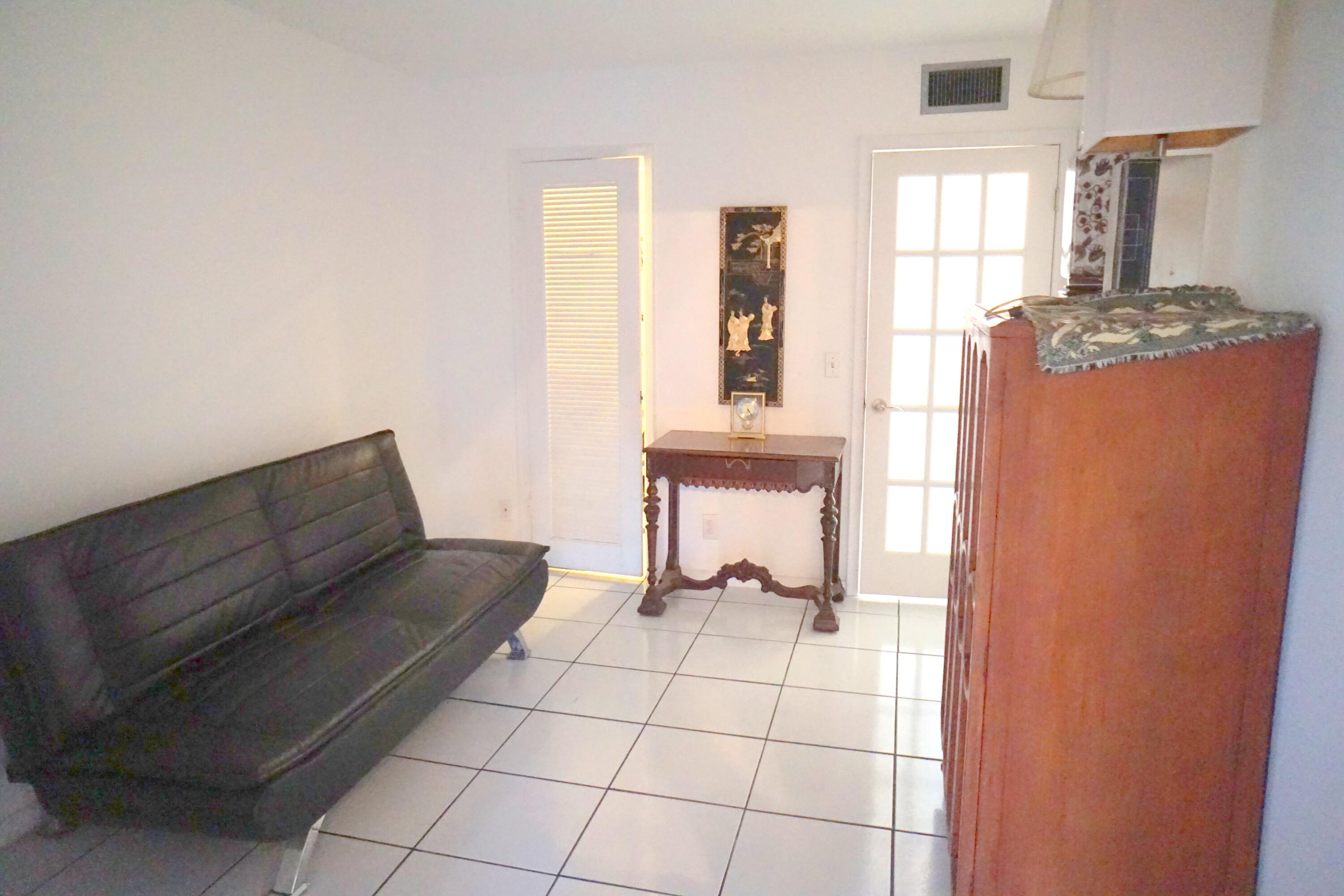 401 Southampton