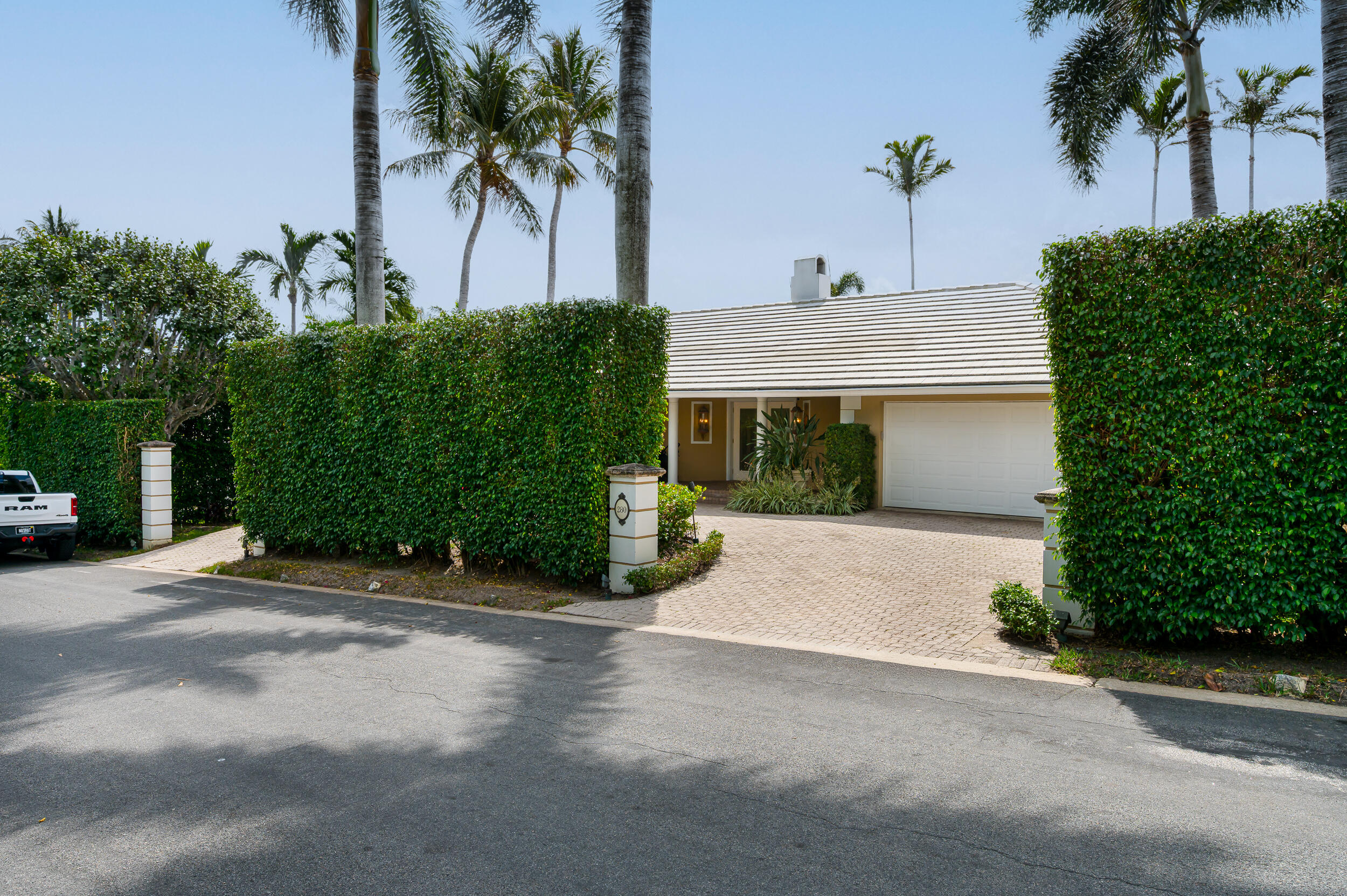 280 Tradewind Drive