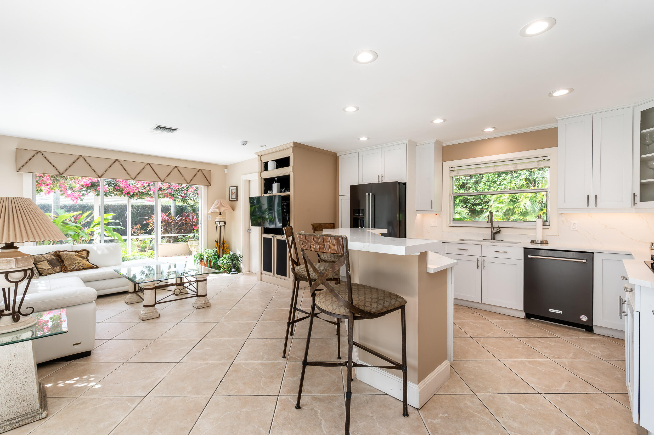 280 Tradewind Drive