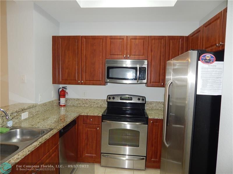 4720 Mimosa Place 909