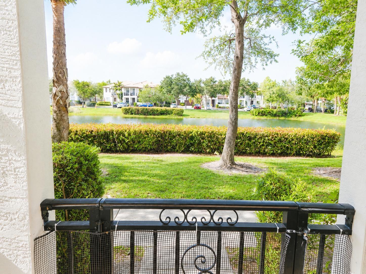 4720 Mimosa Place 909