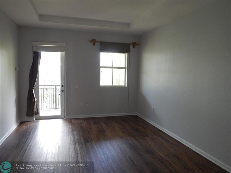 4720 Mimosa Place 909