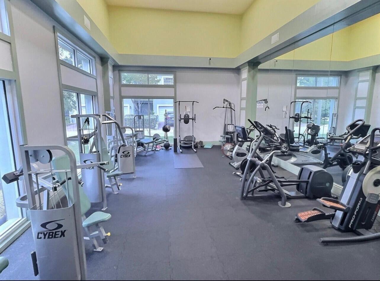 1000 Crystal Way L