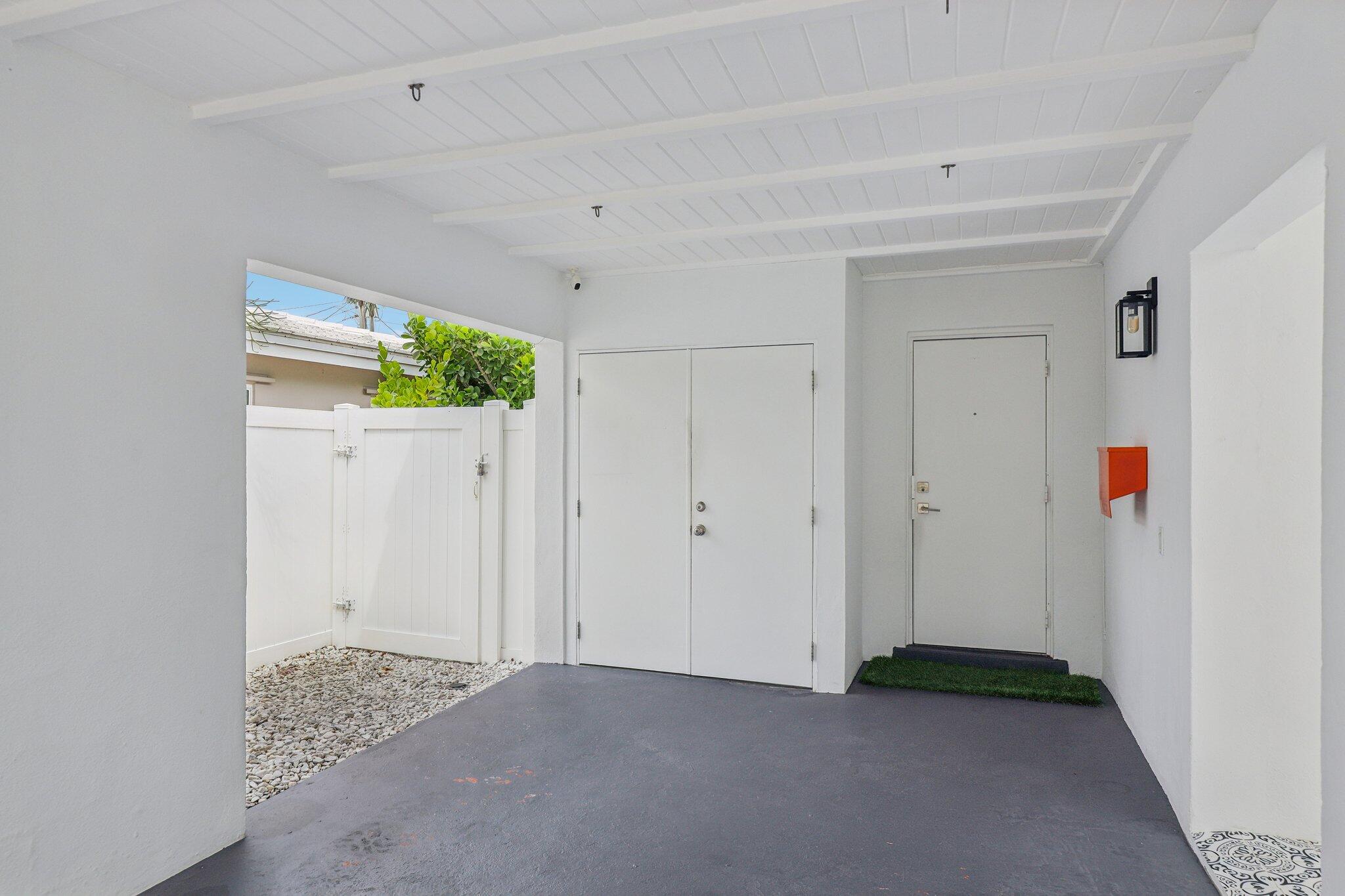 1910 NE 17th Terrace