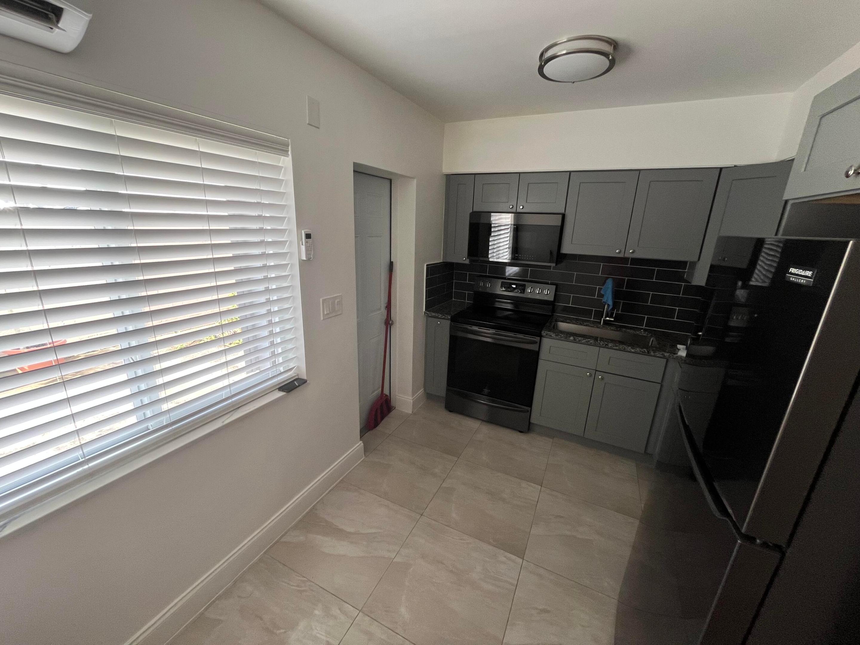 1019 SE 3rd Street 3