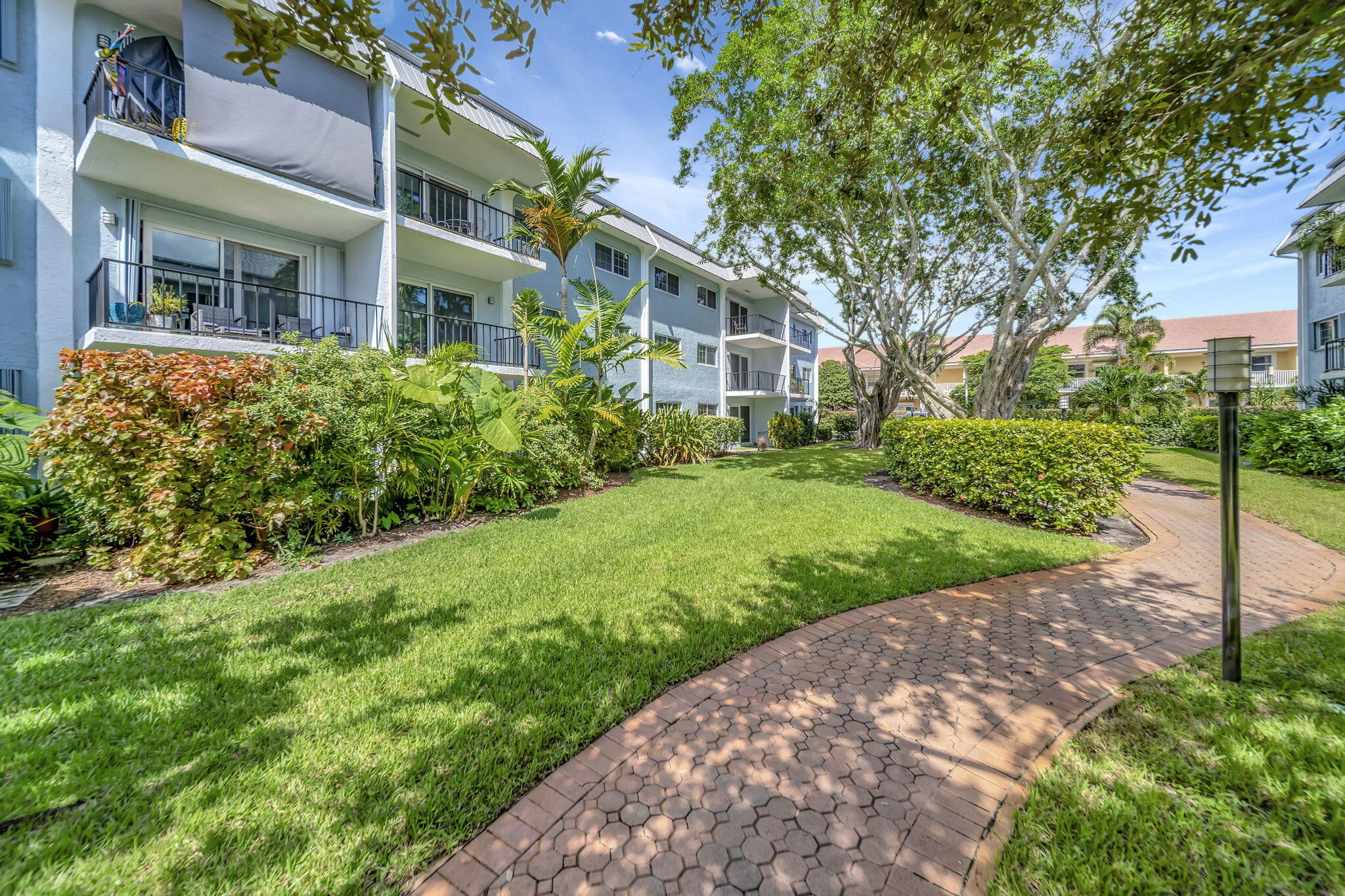 3000 NE 5th Terrace 109-a
