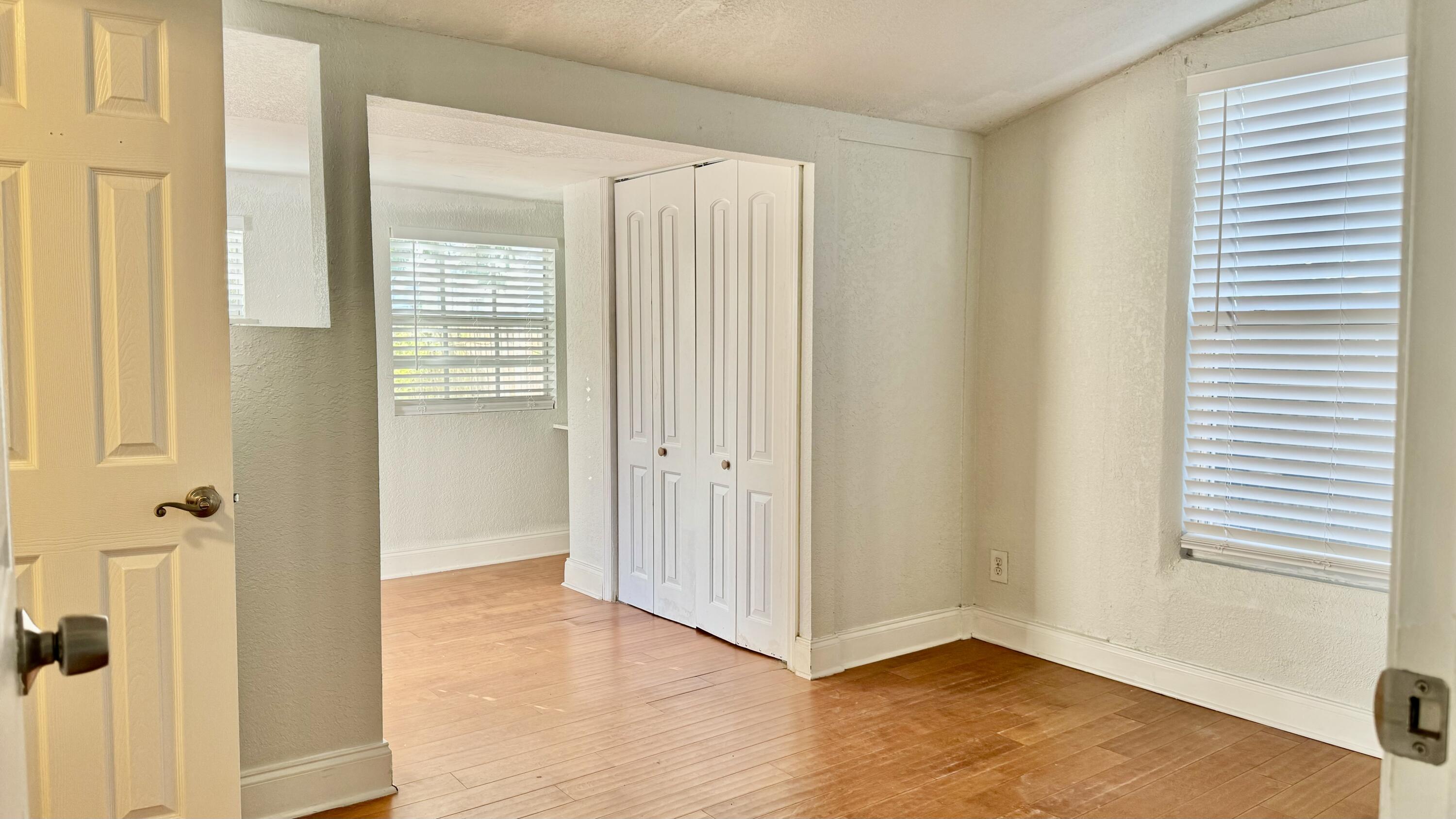 205 S Federal Highway