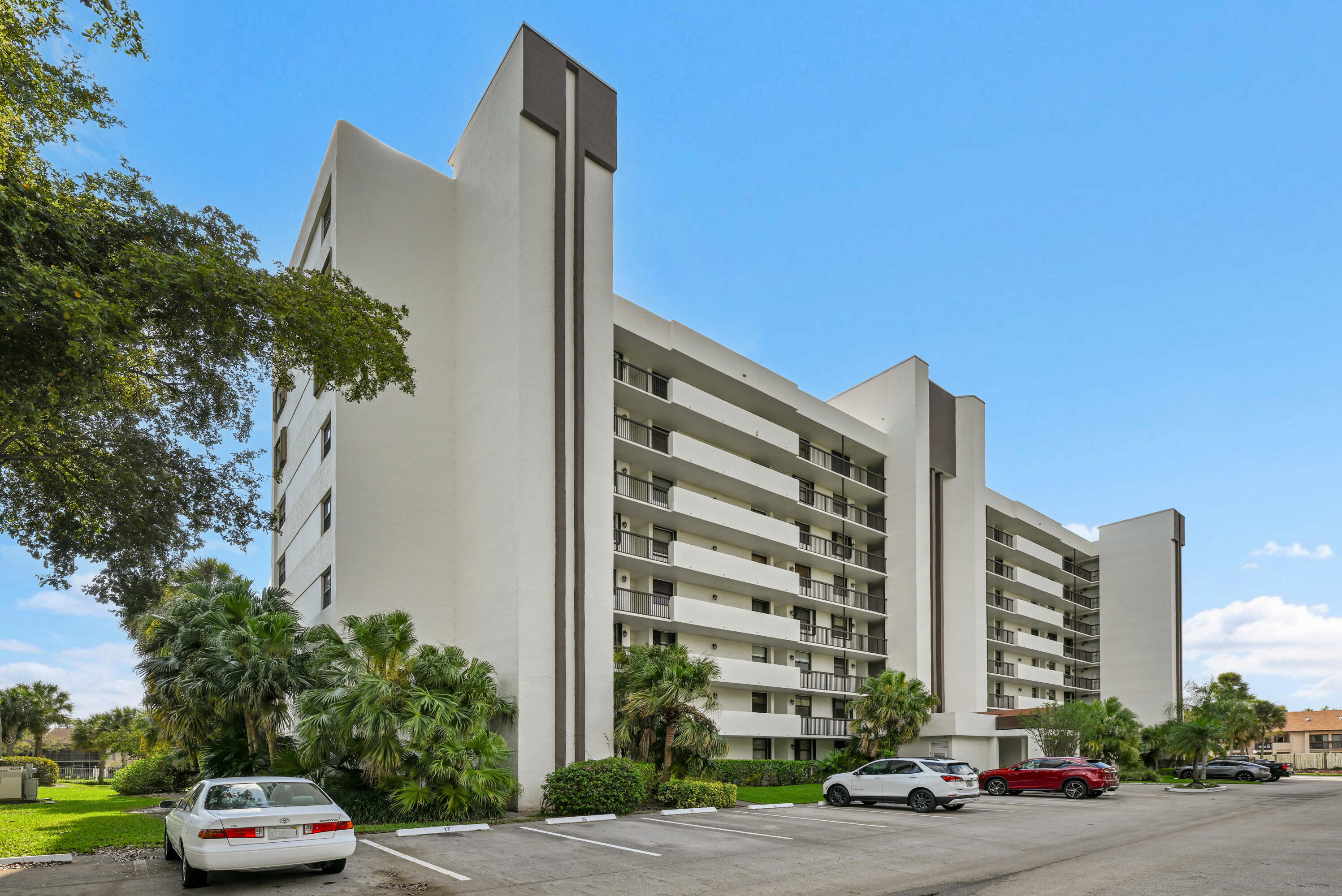 1266 S Military Trail 547