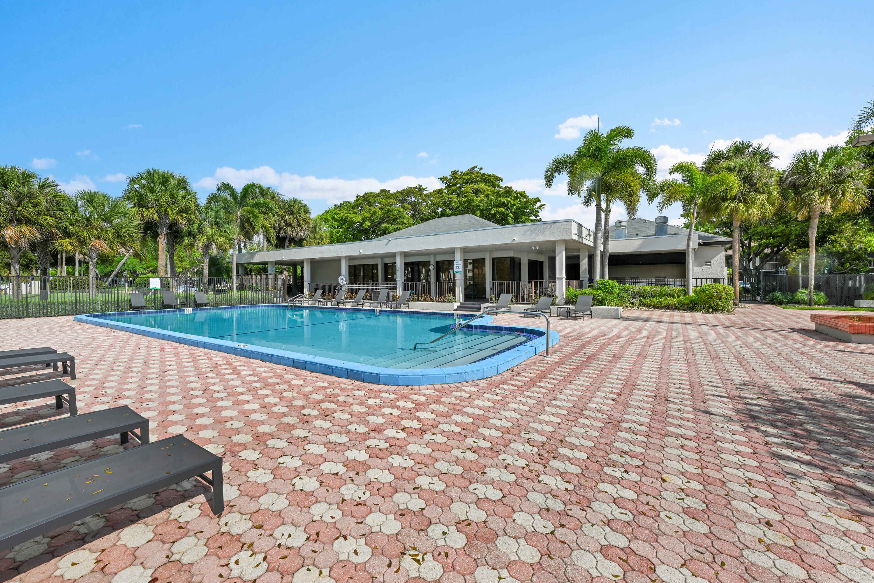 1266 S Military Trail 547