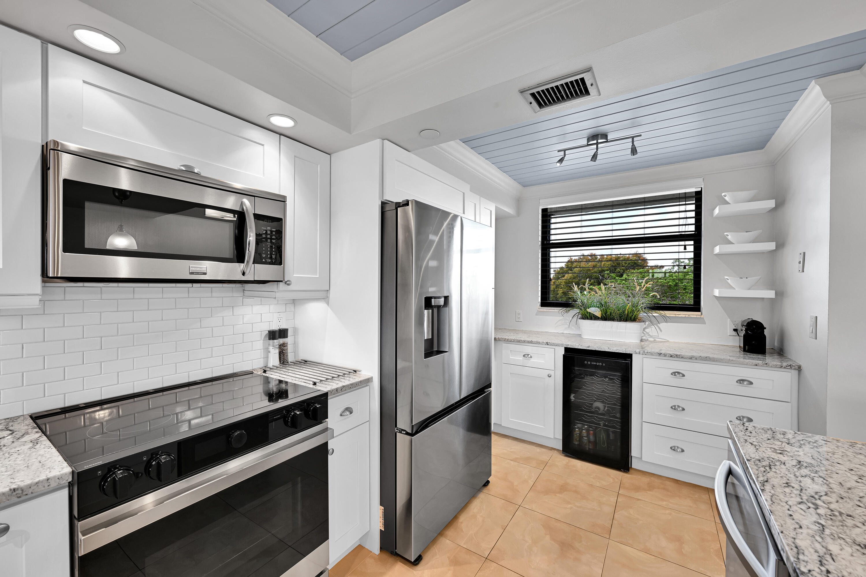 1266 S Military Trail 547
