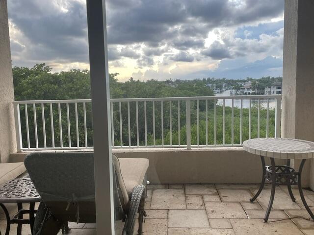 3720 S Ocean Boulevard 301b