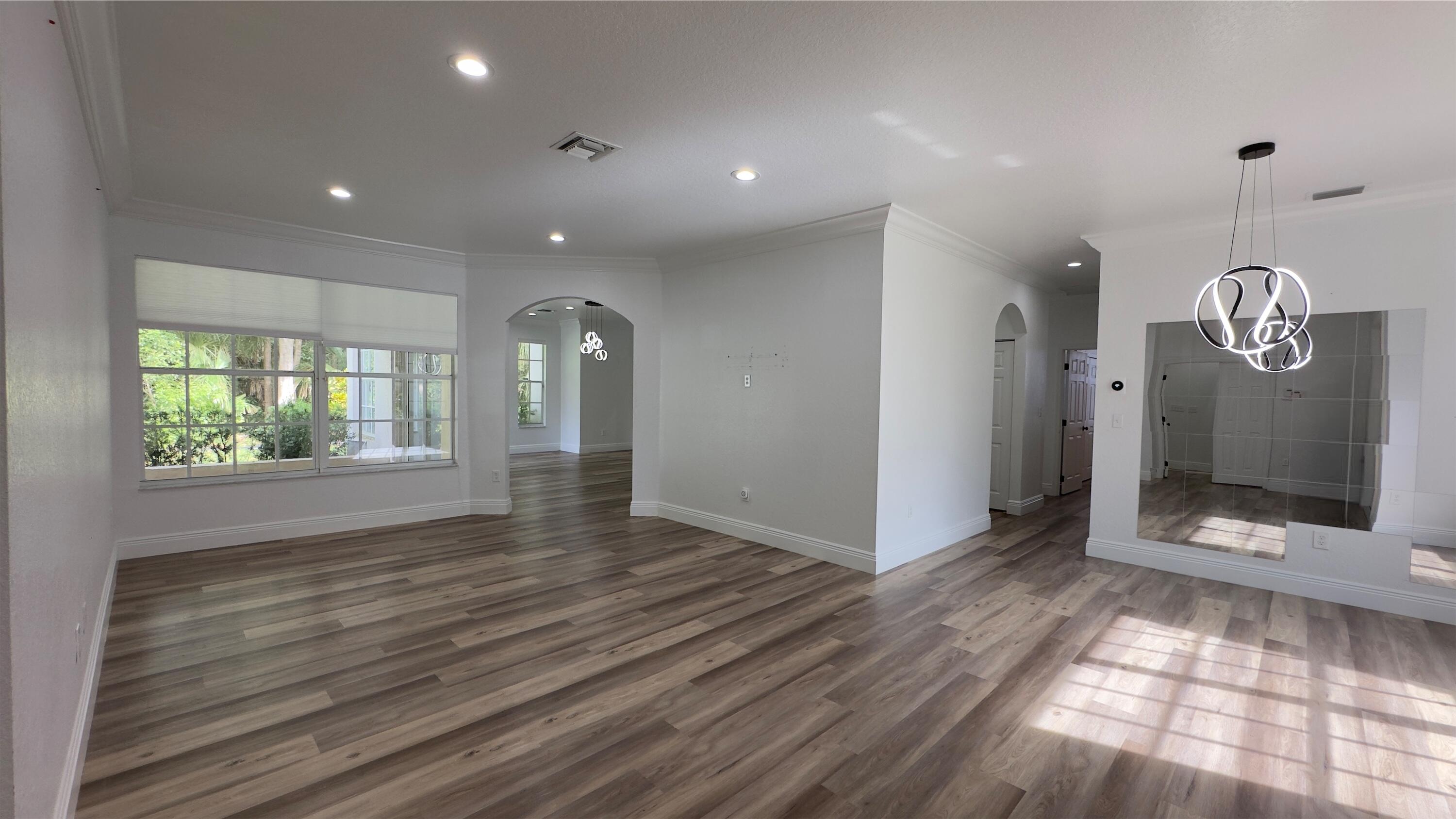 5176 NW 50th Terrace
