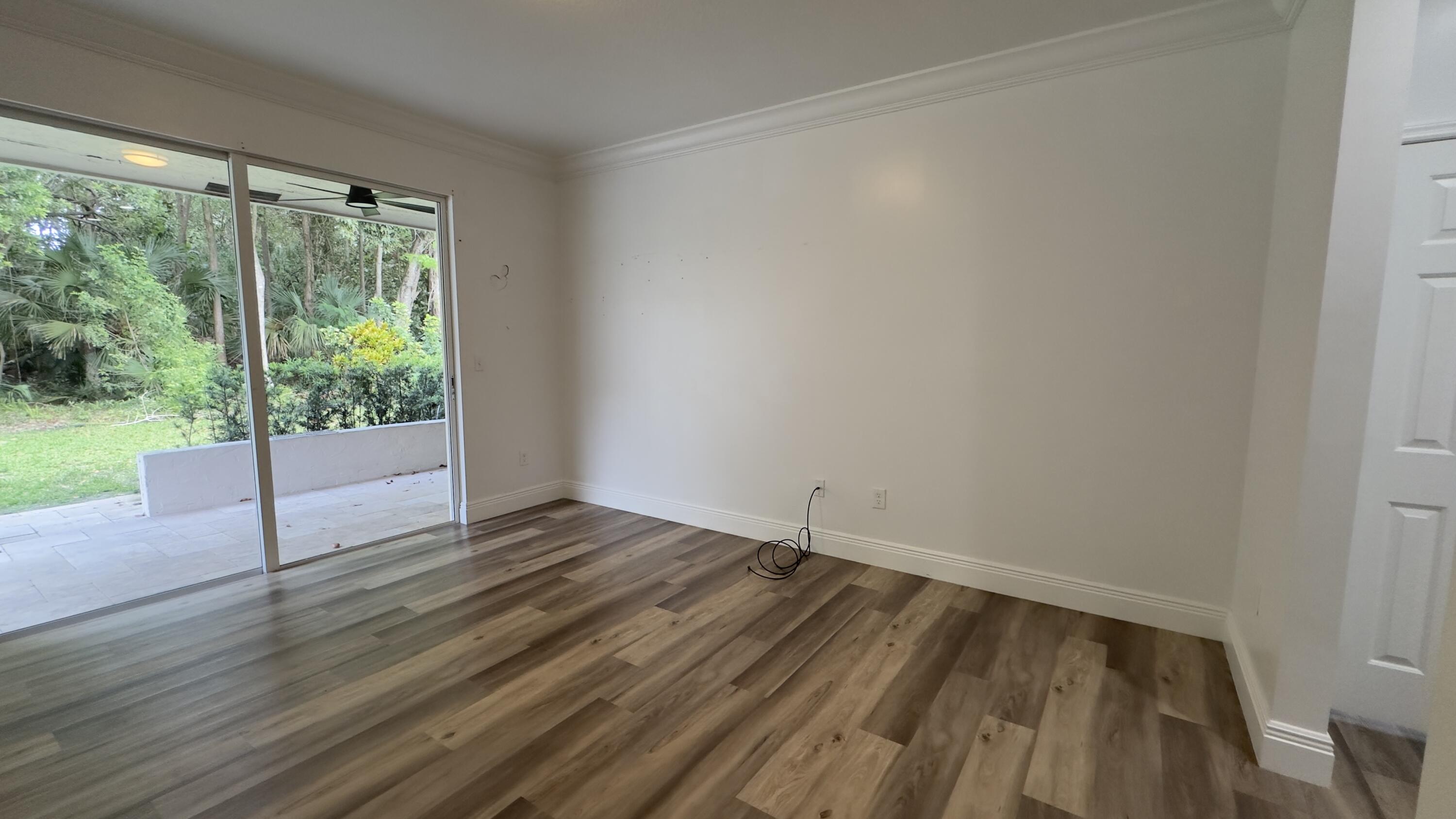 5176 NW 50th Terrace
