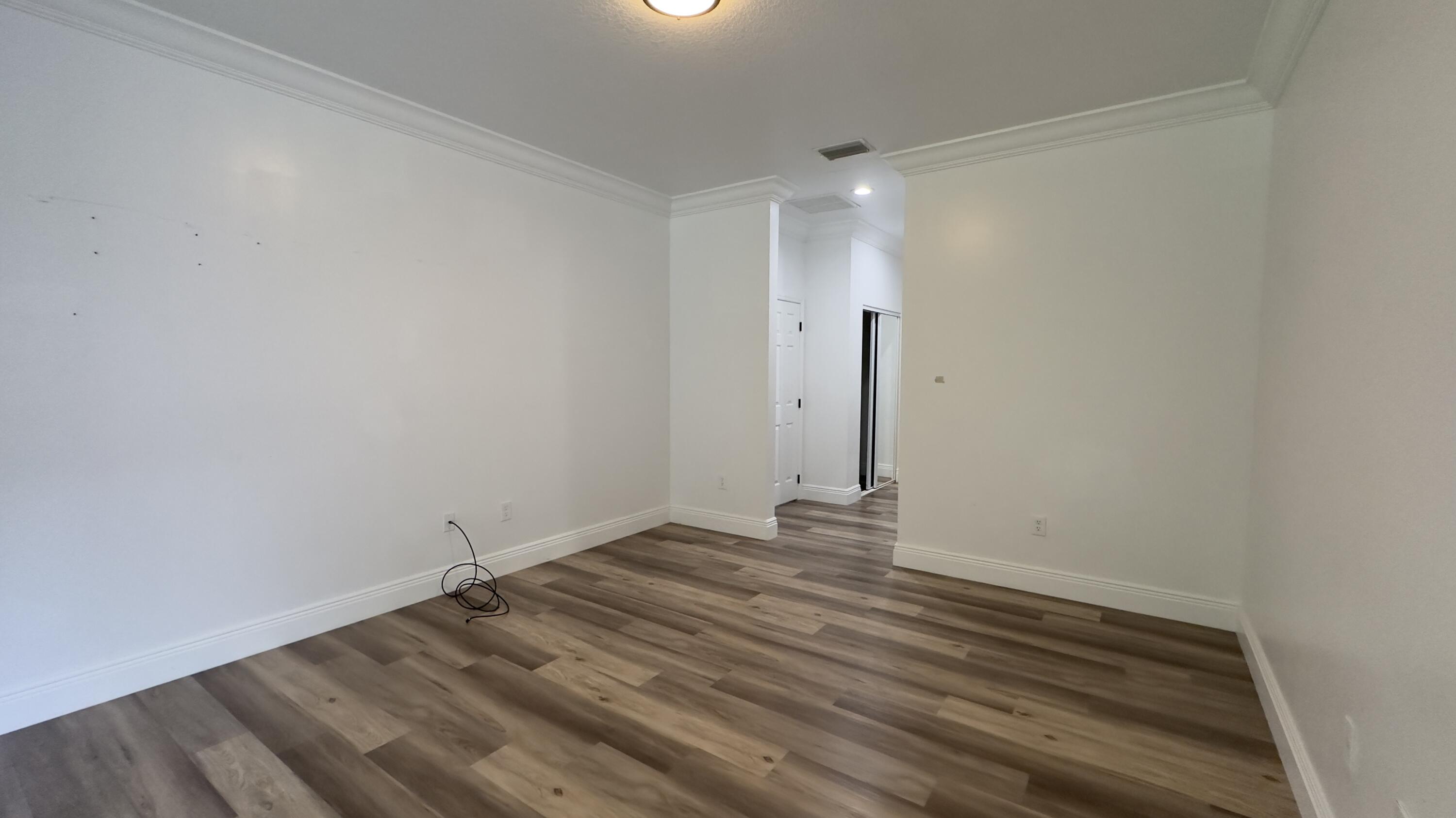 5176 NW 50th Terrace