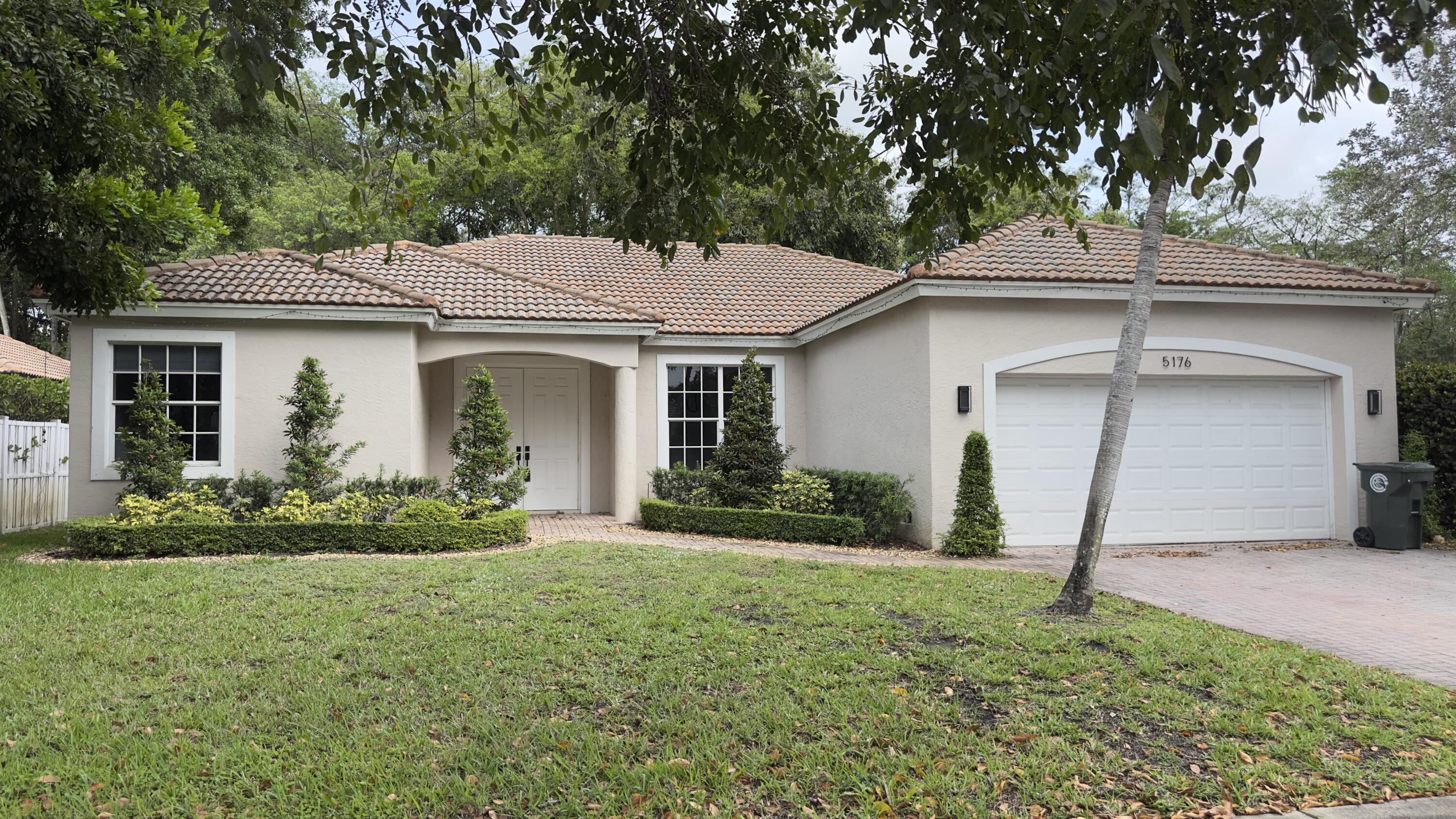 5176 NW 50th Terrace