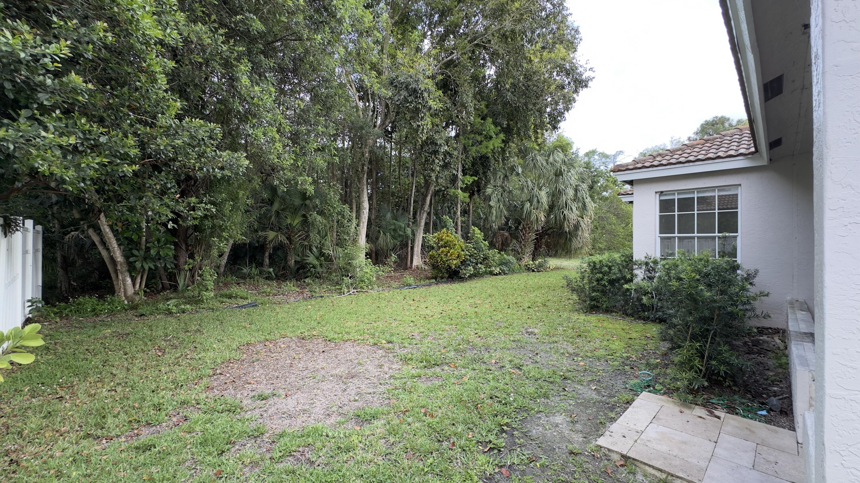 5176 NW 50th Terrace