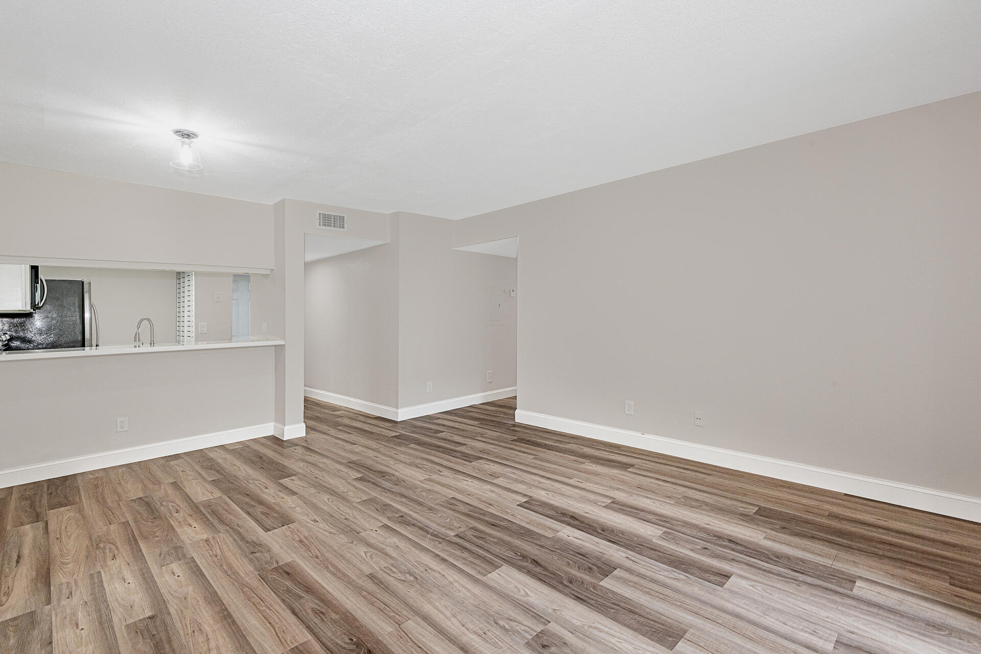 11500-11506 NW 43rd Court