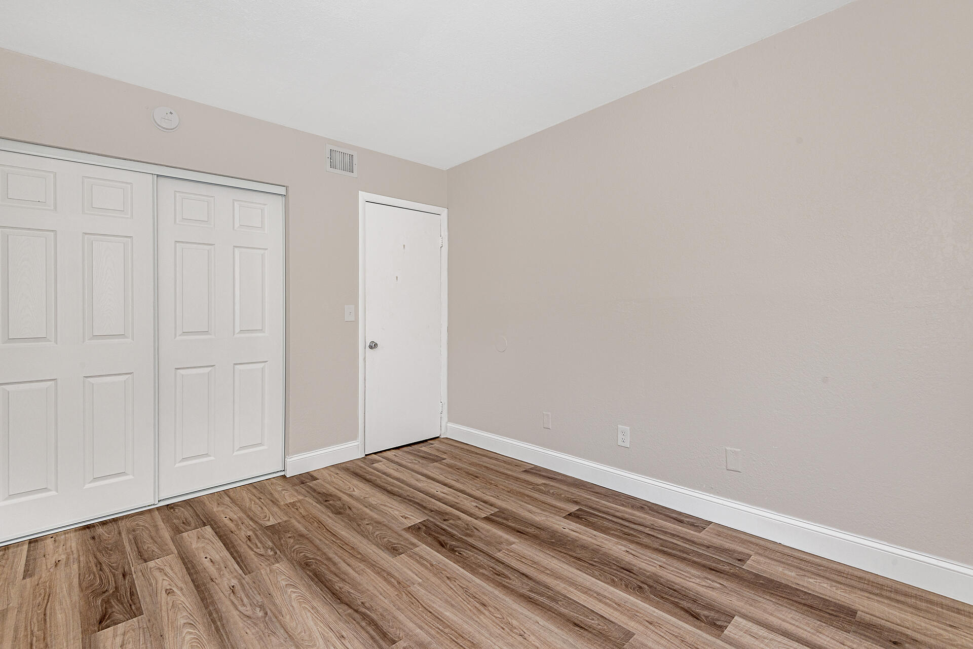 11500-11506 NW 43rd Court