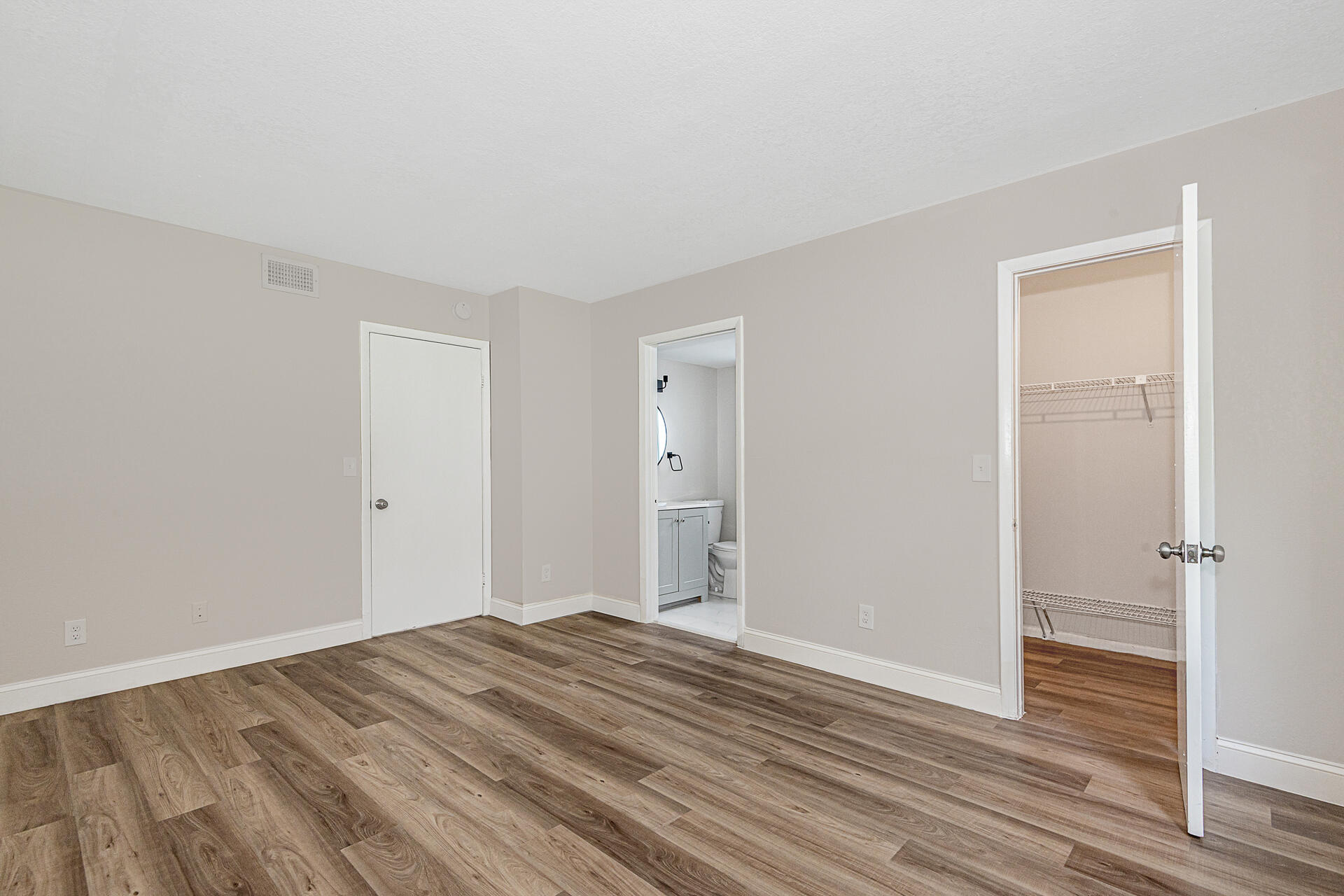 11500-11506 NW 43rd Court