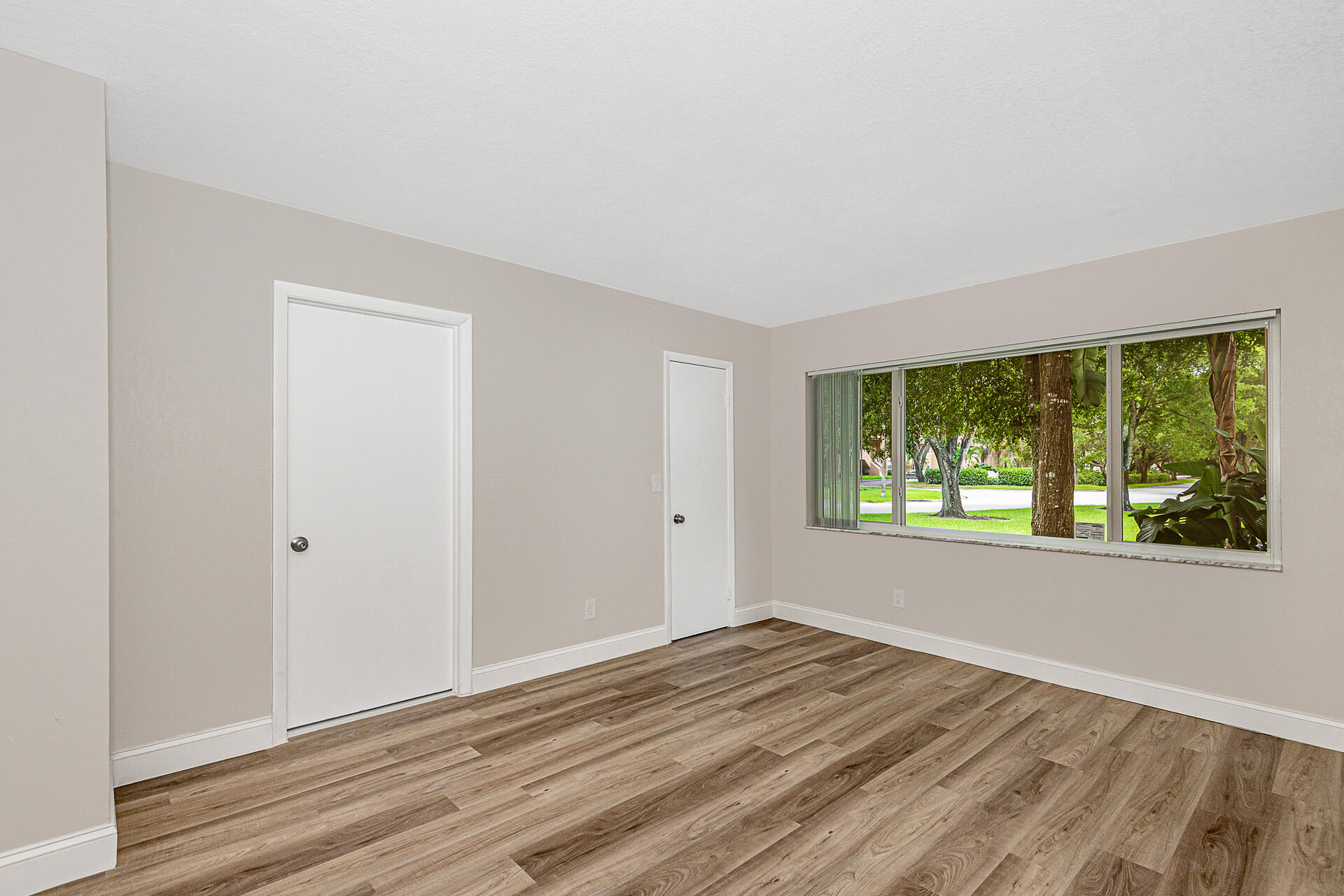 11500-11506 NW 43rd Court