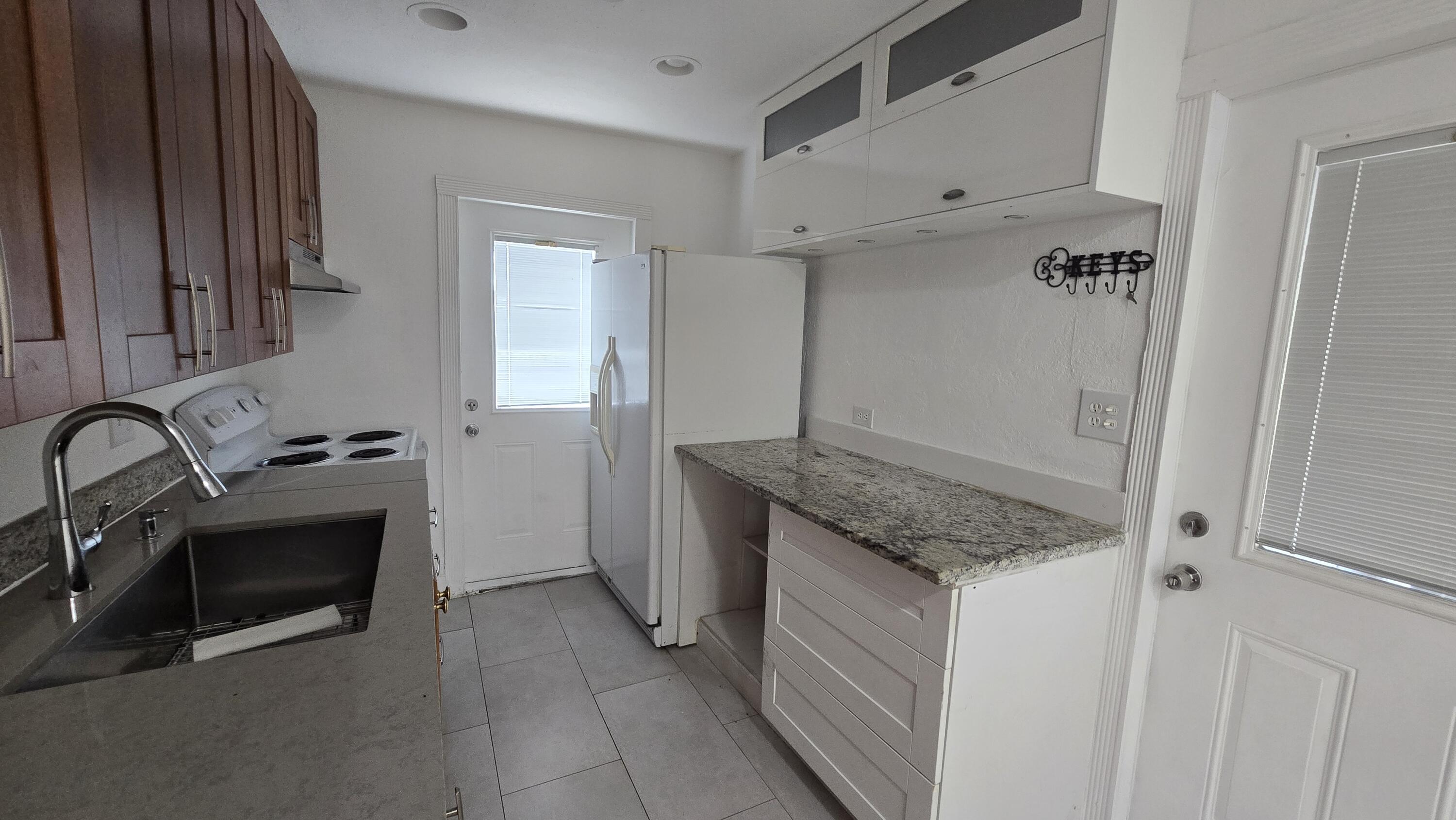 1512 NE 28th Street