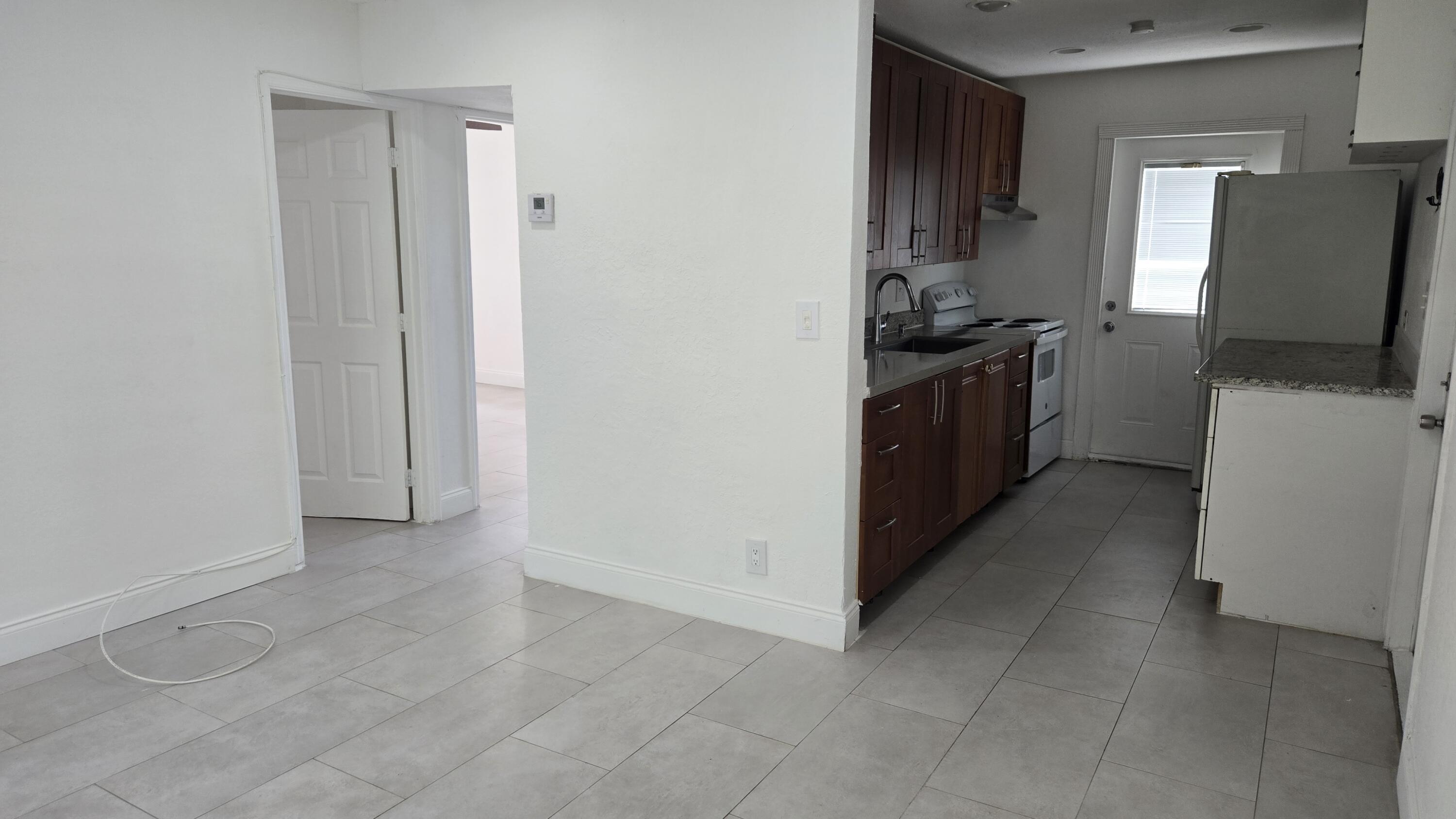 1512 NE 28th Street