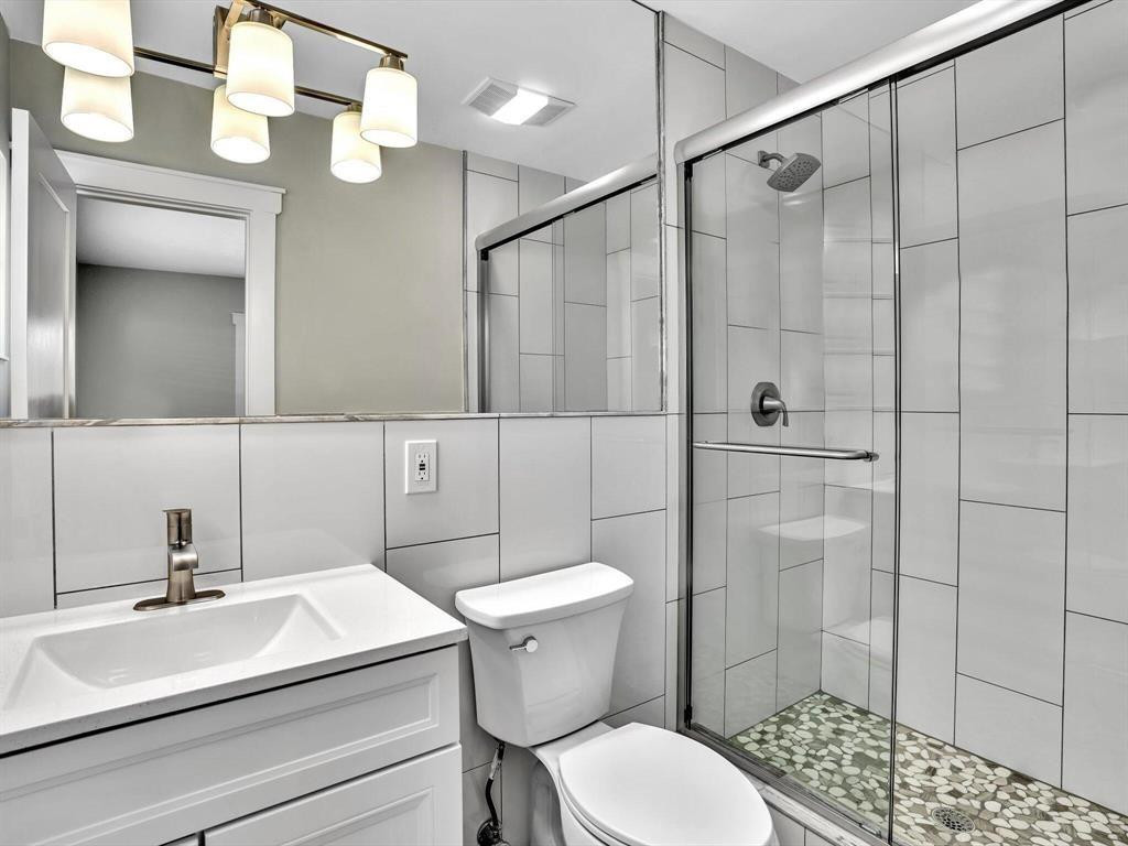 541 NE 18th Street