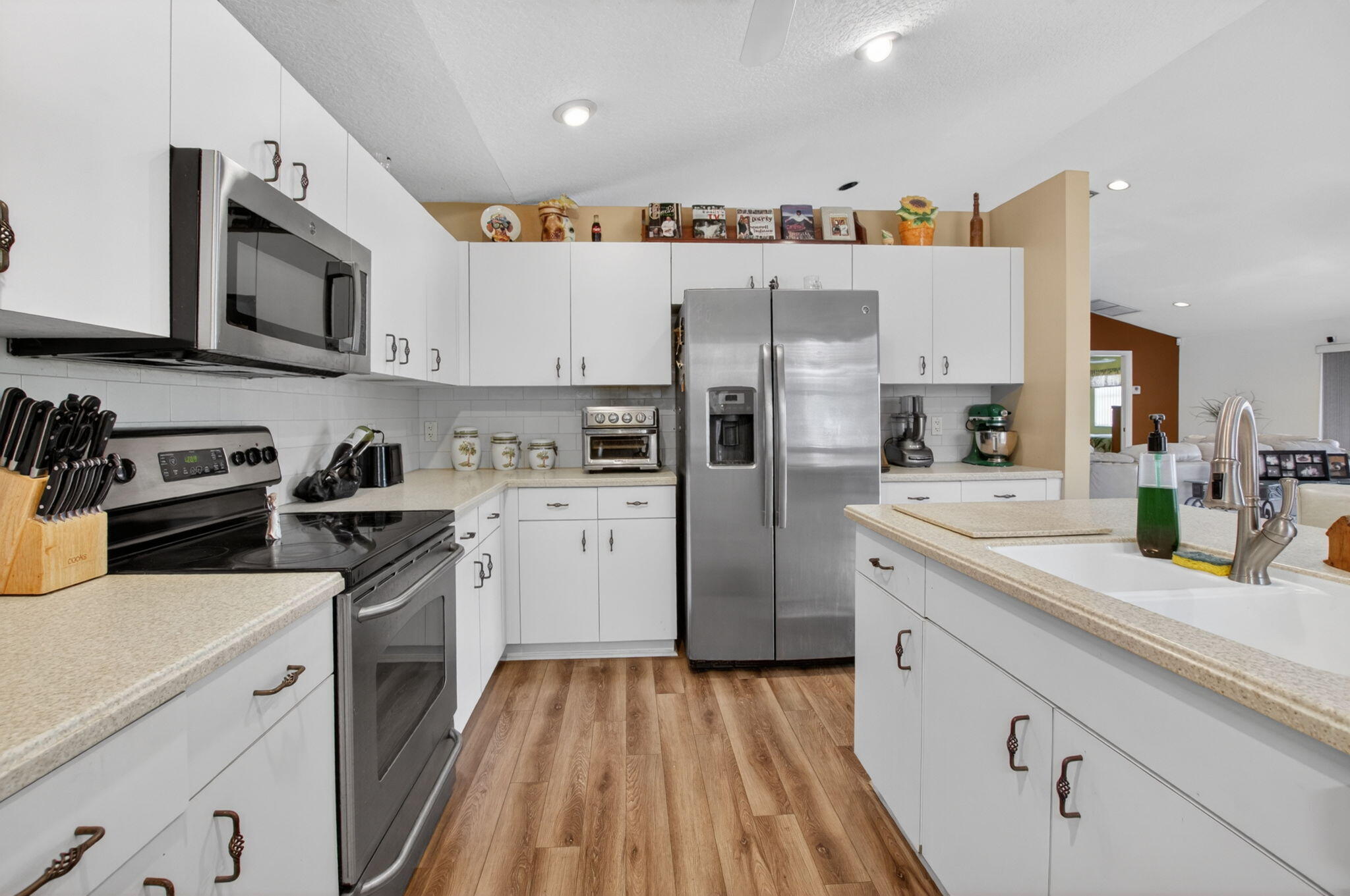 5665 Aspen Ridge Circle