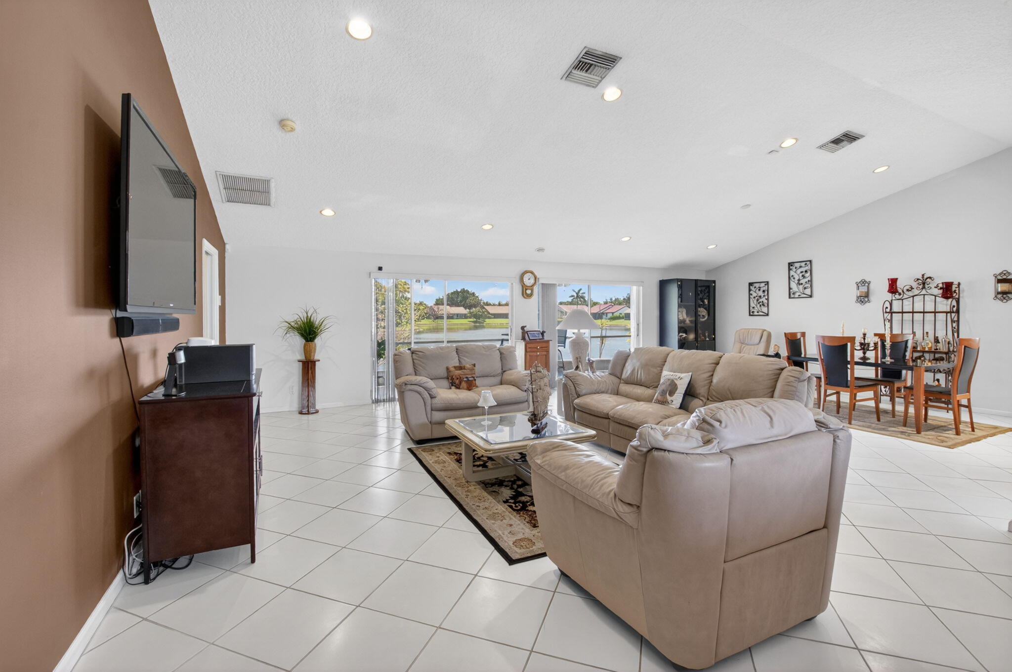 5665 Aspen Ridge Circle