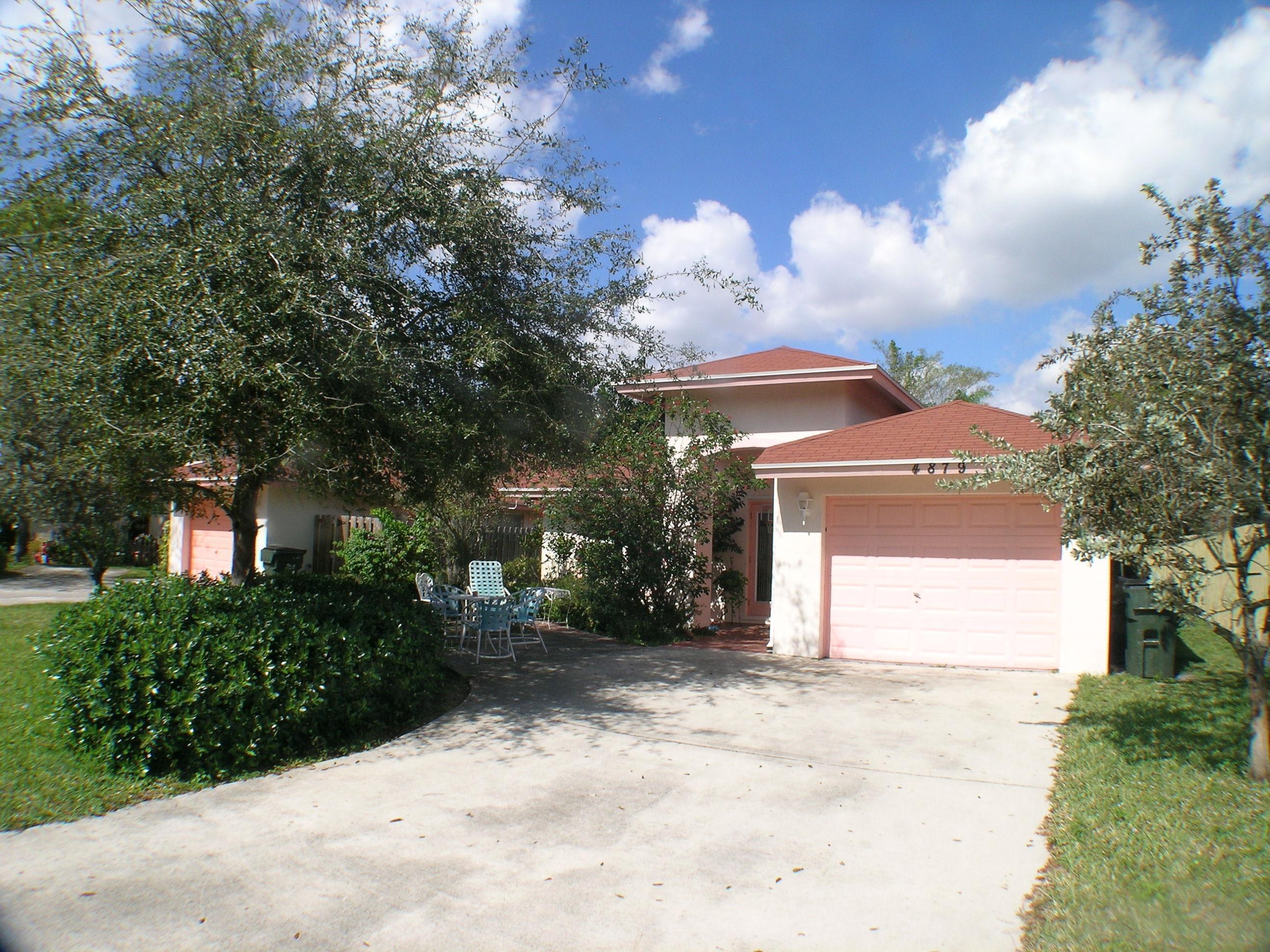 4879 Lincoln Road