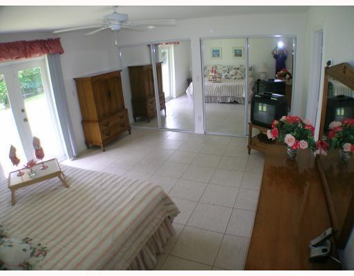 4879 Lincoln Road