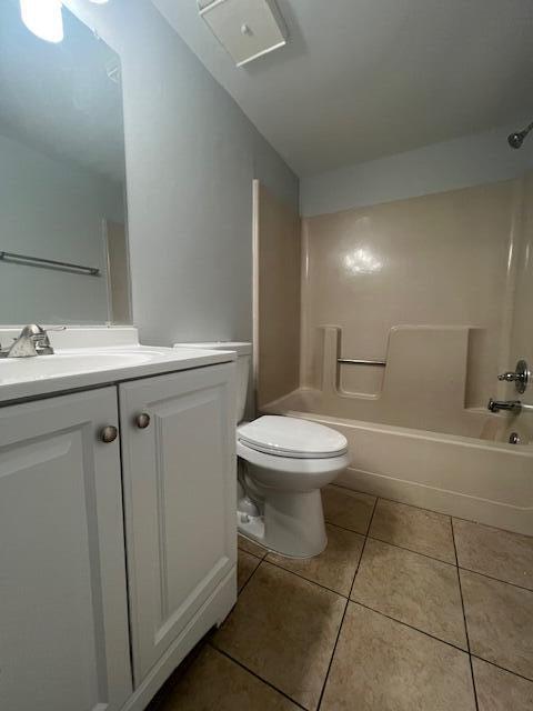 22017 Palms Way 104