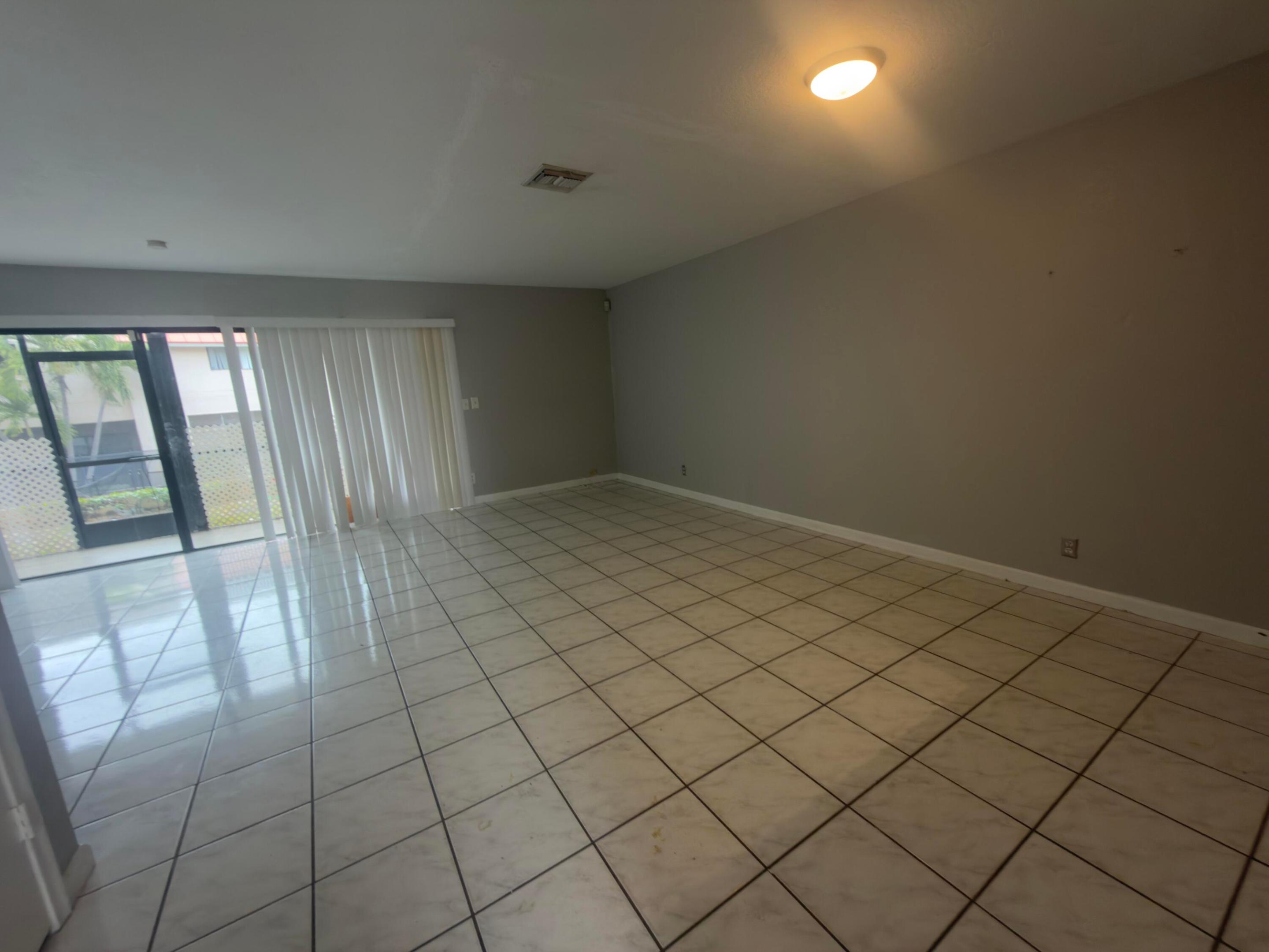 1679 NW 15th NW