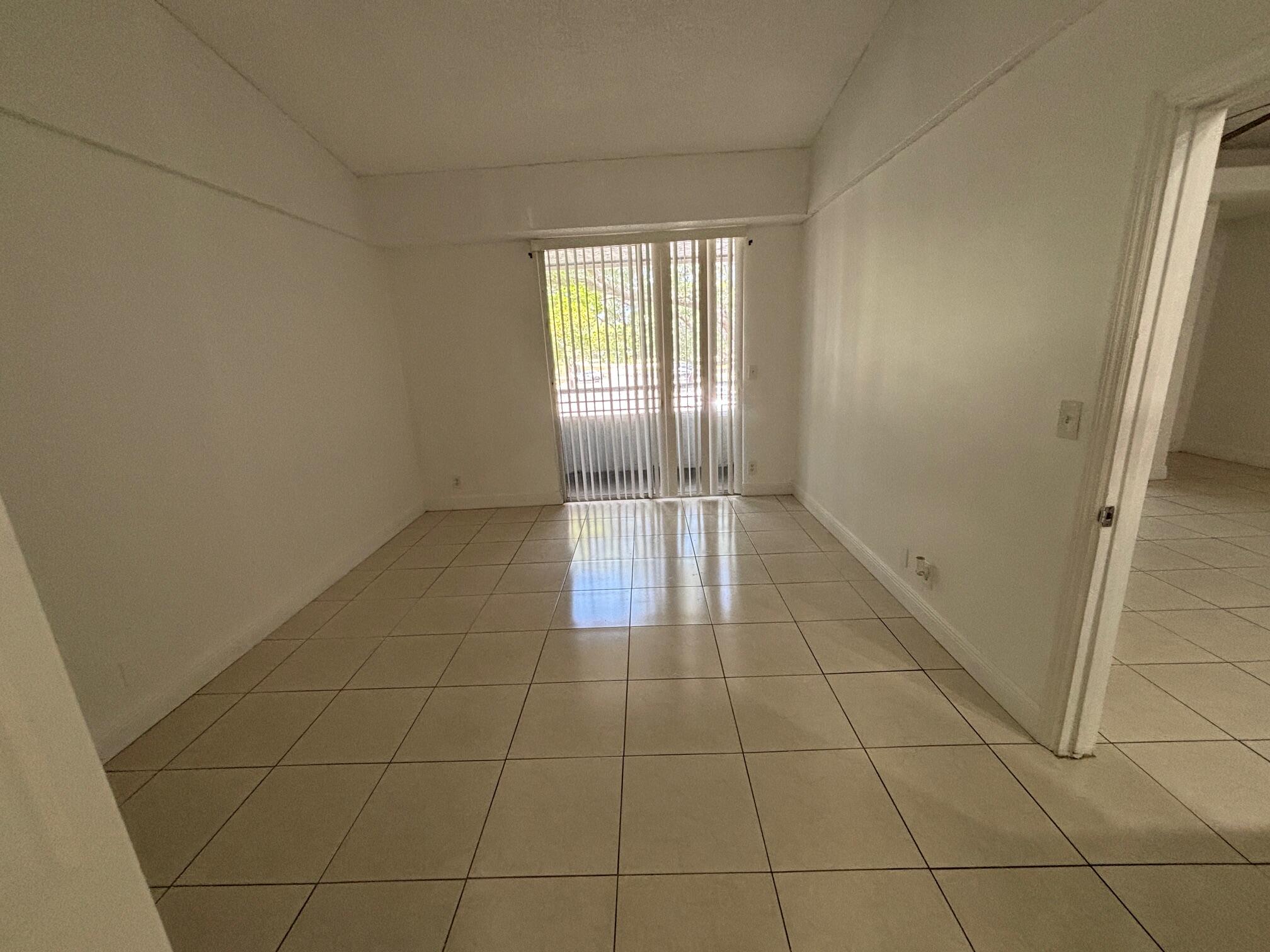 811 Lyons Road 20203