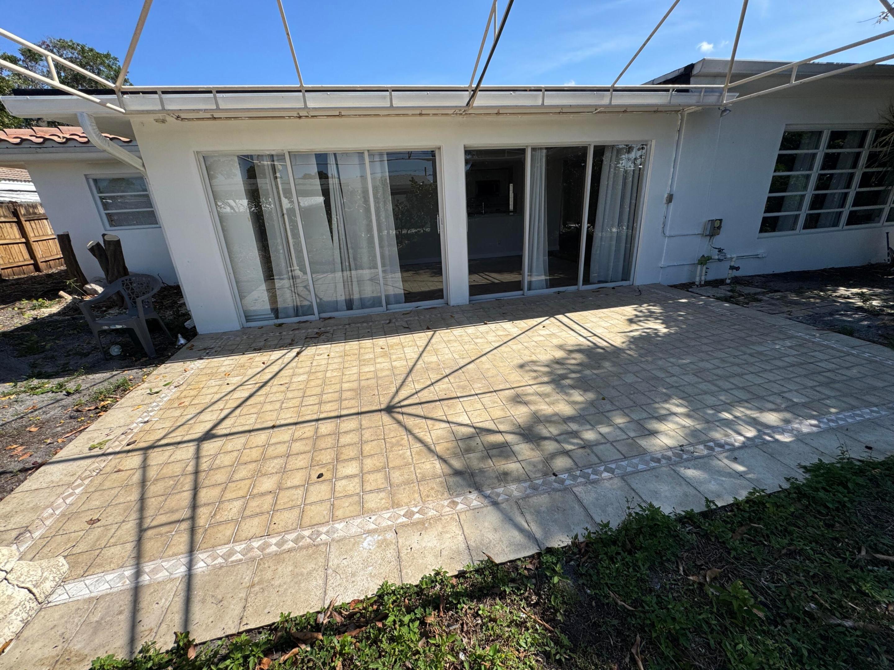 349 NE 31st Street