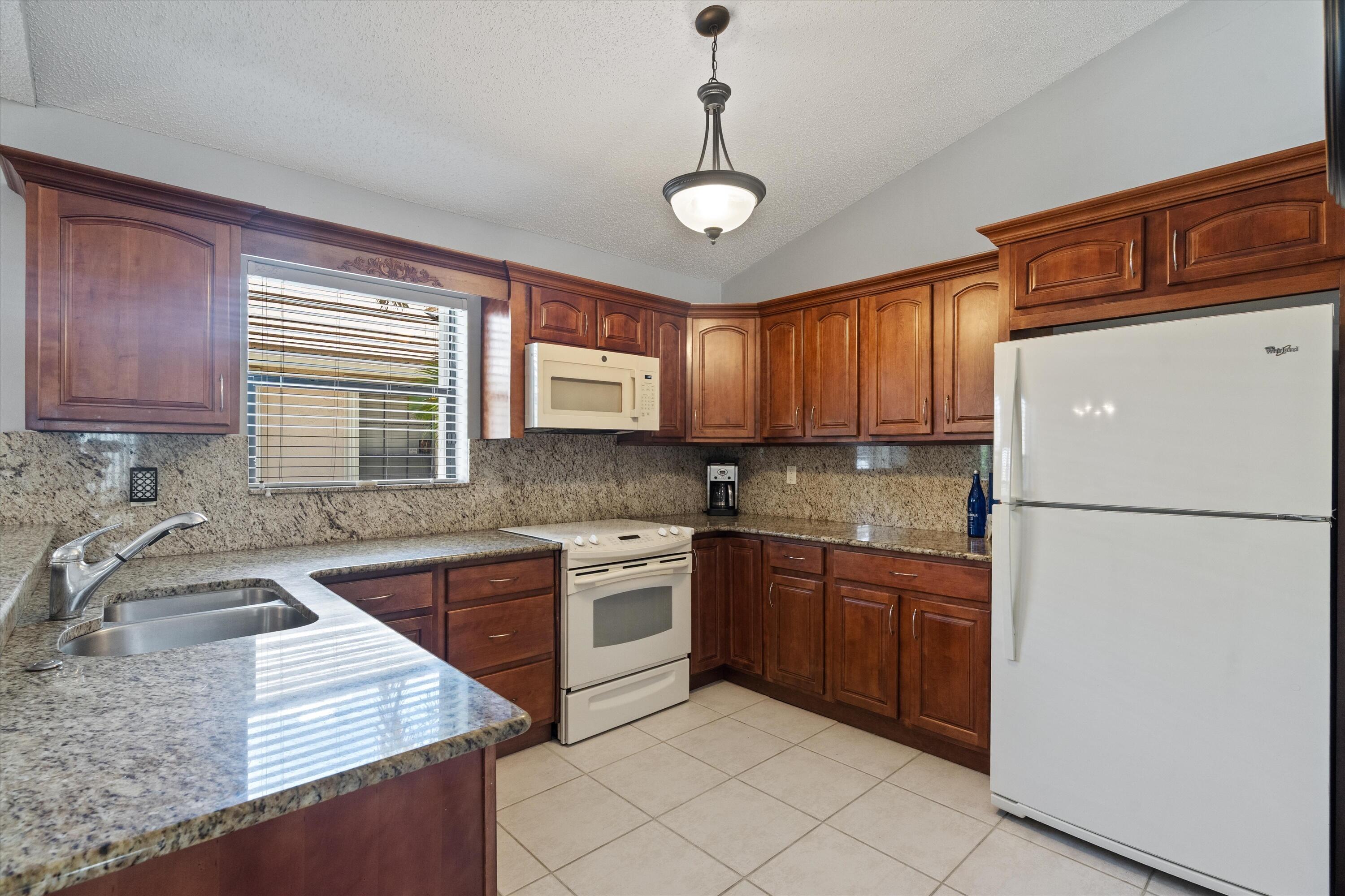 4781 Brighton Lakes Boulevard