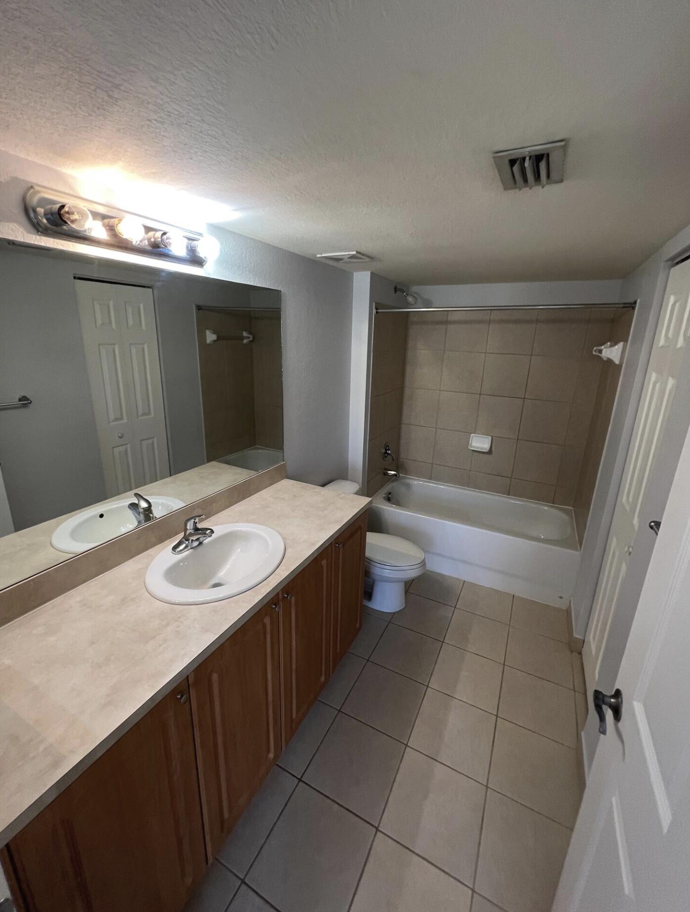 6769 Heritage Grande 2103