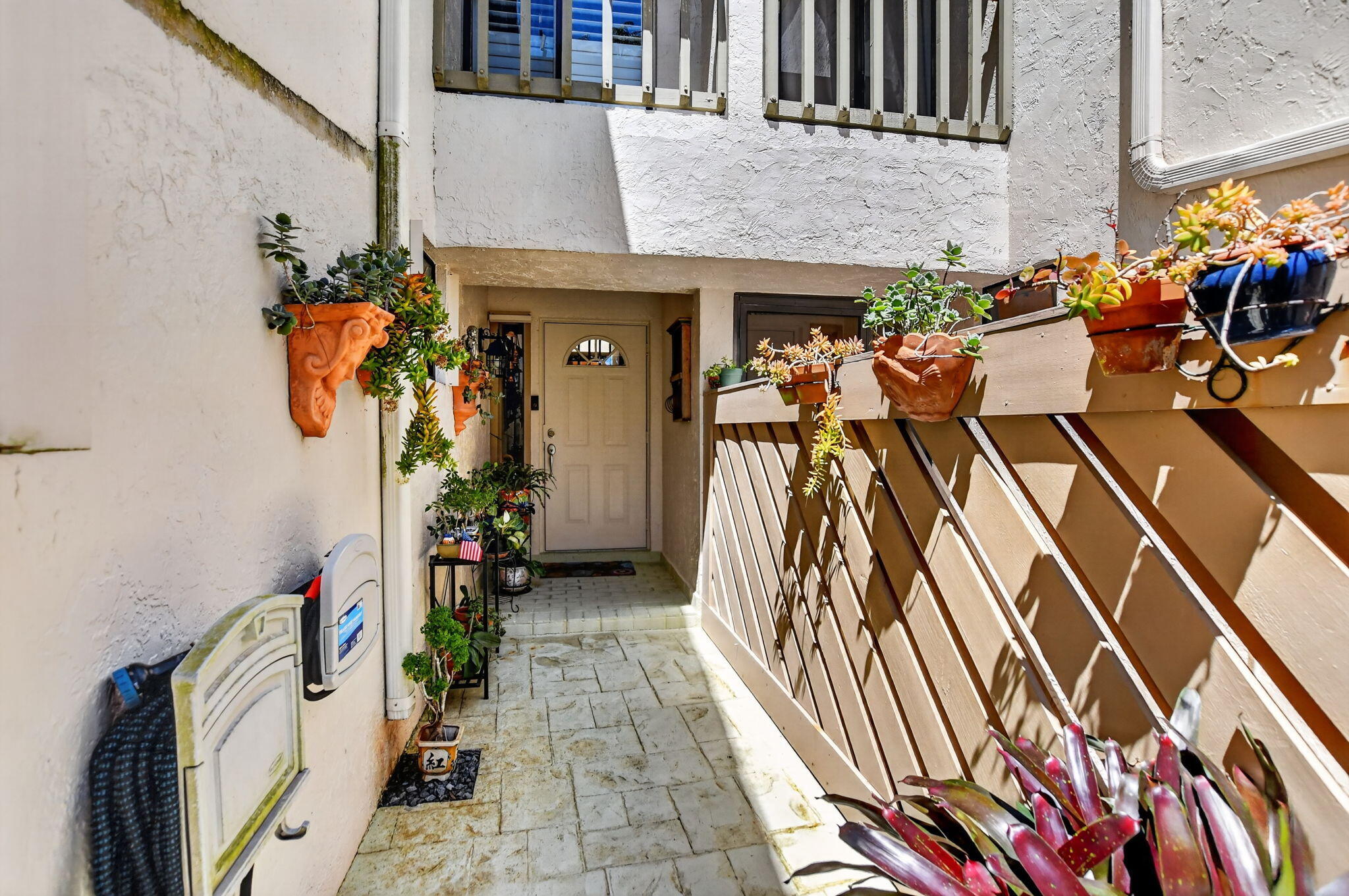 6062 Glendale Drive