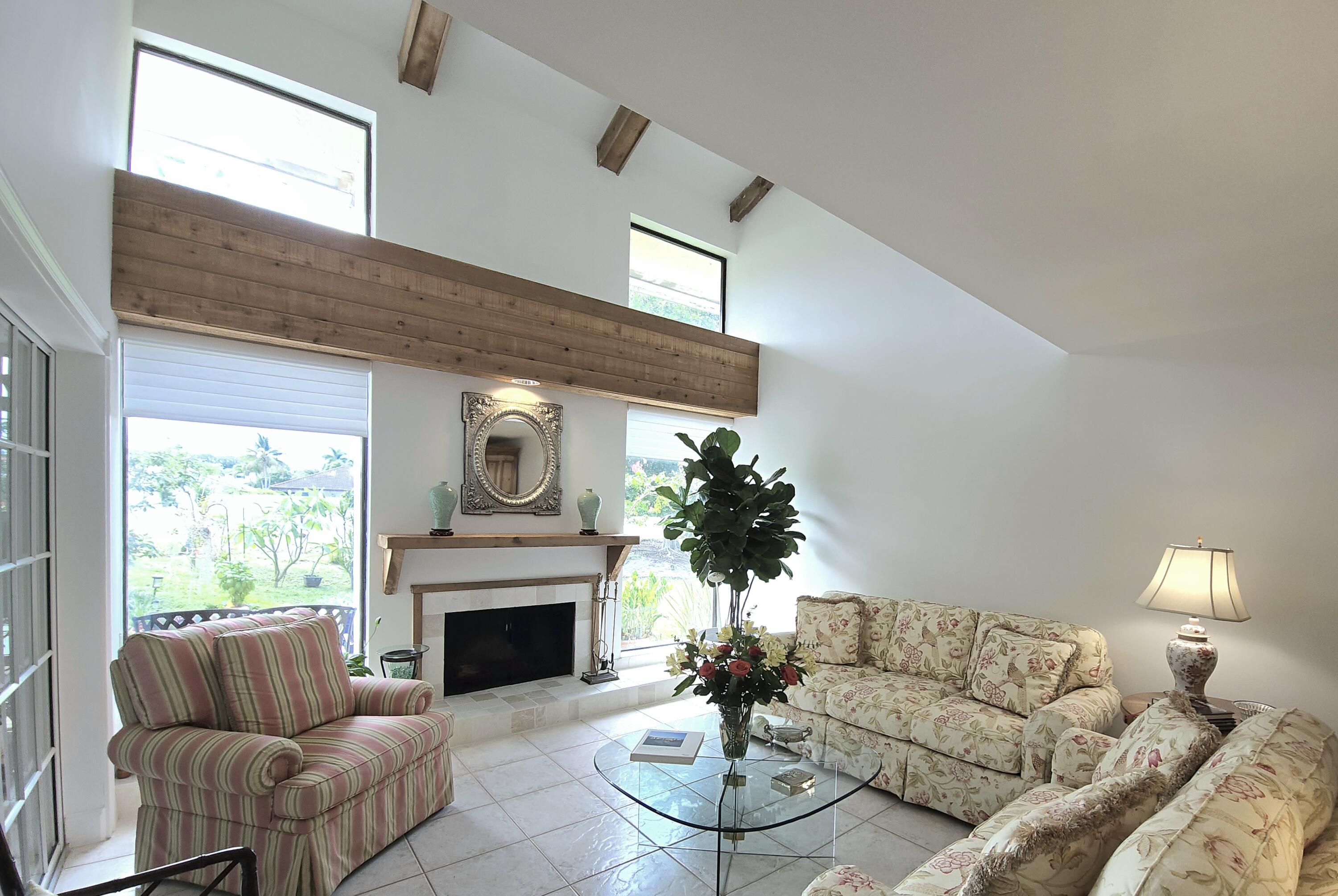 6062 Glendale Drive