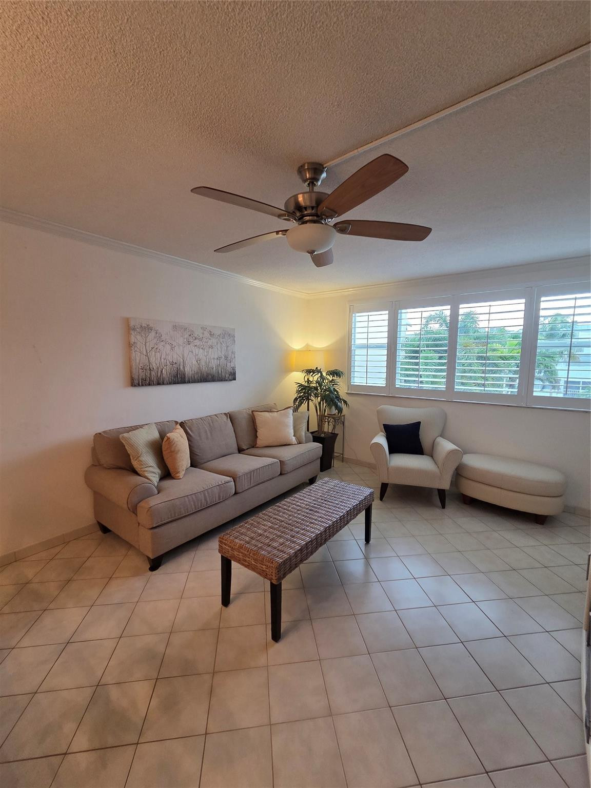 1333 E Hallandale Beach Boulevard Unit: 305