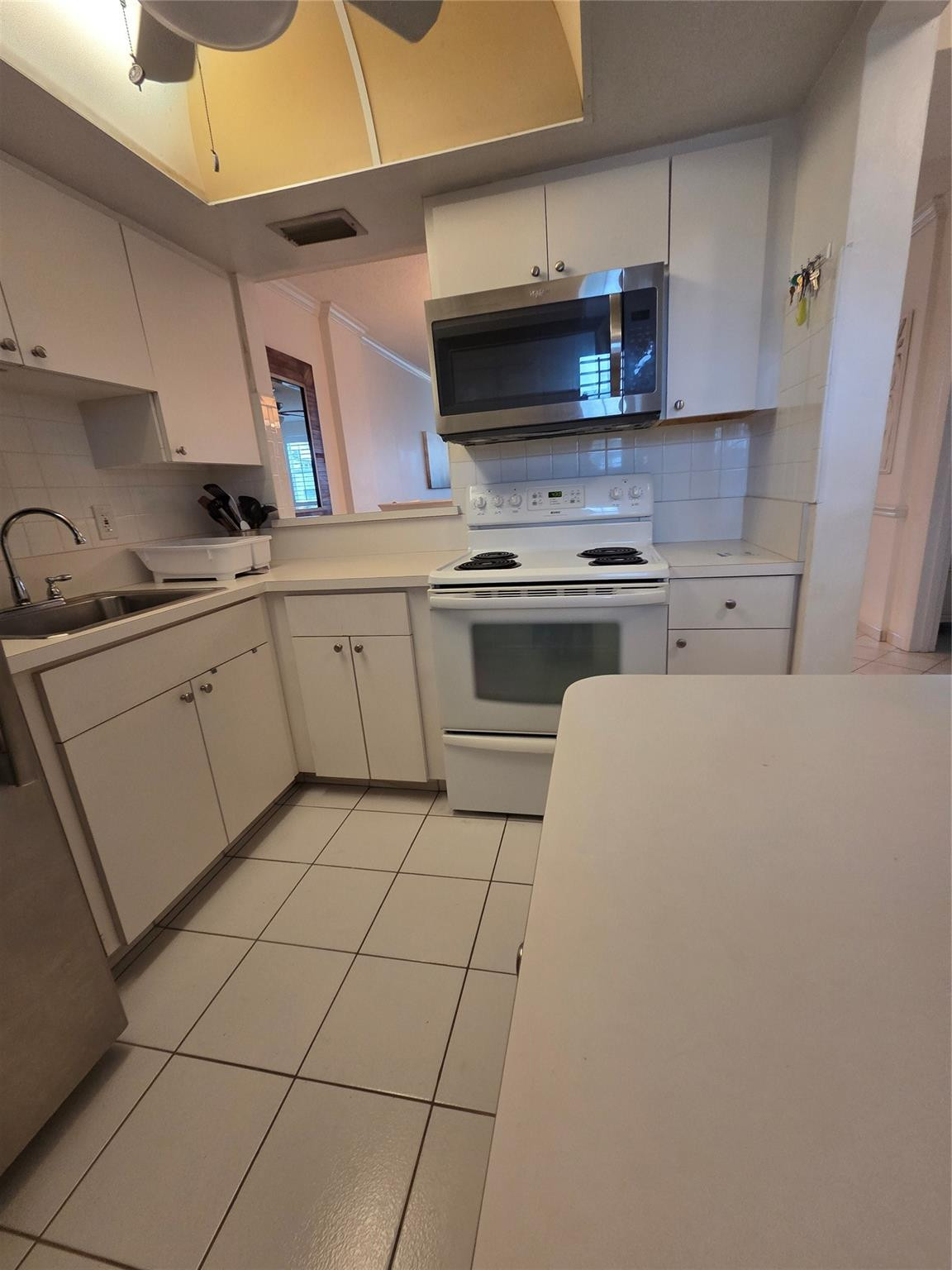 1333 E Hallandale Beach Boulevard Unit: 305
