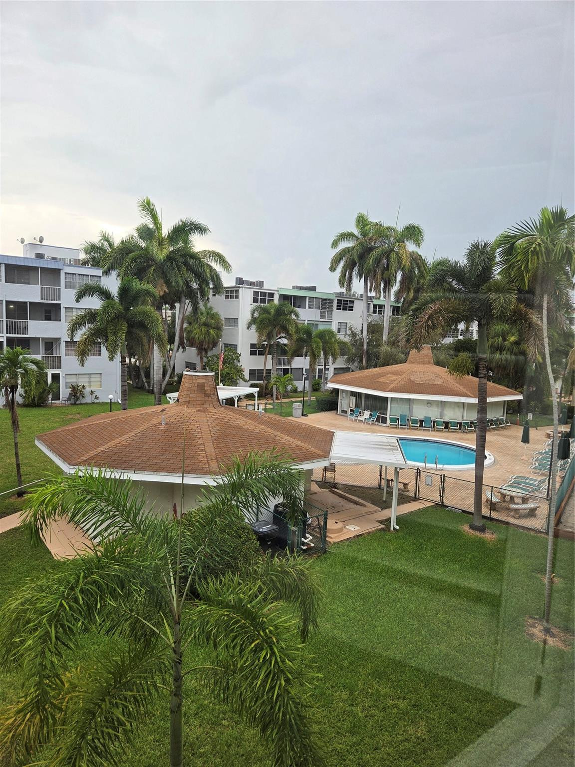 1333 E Hallandale Beach Boulevard Unit: 305