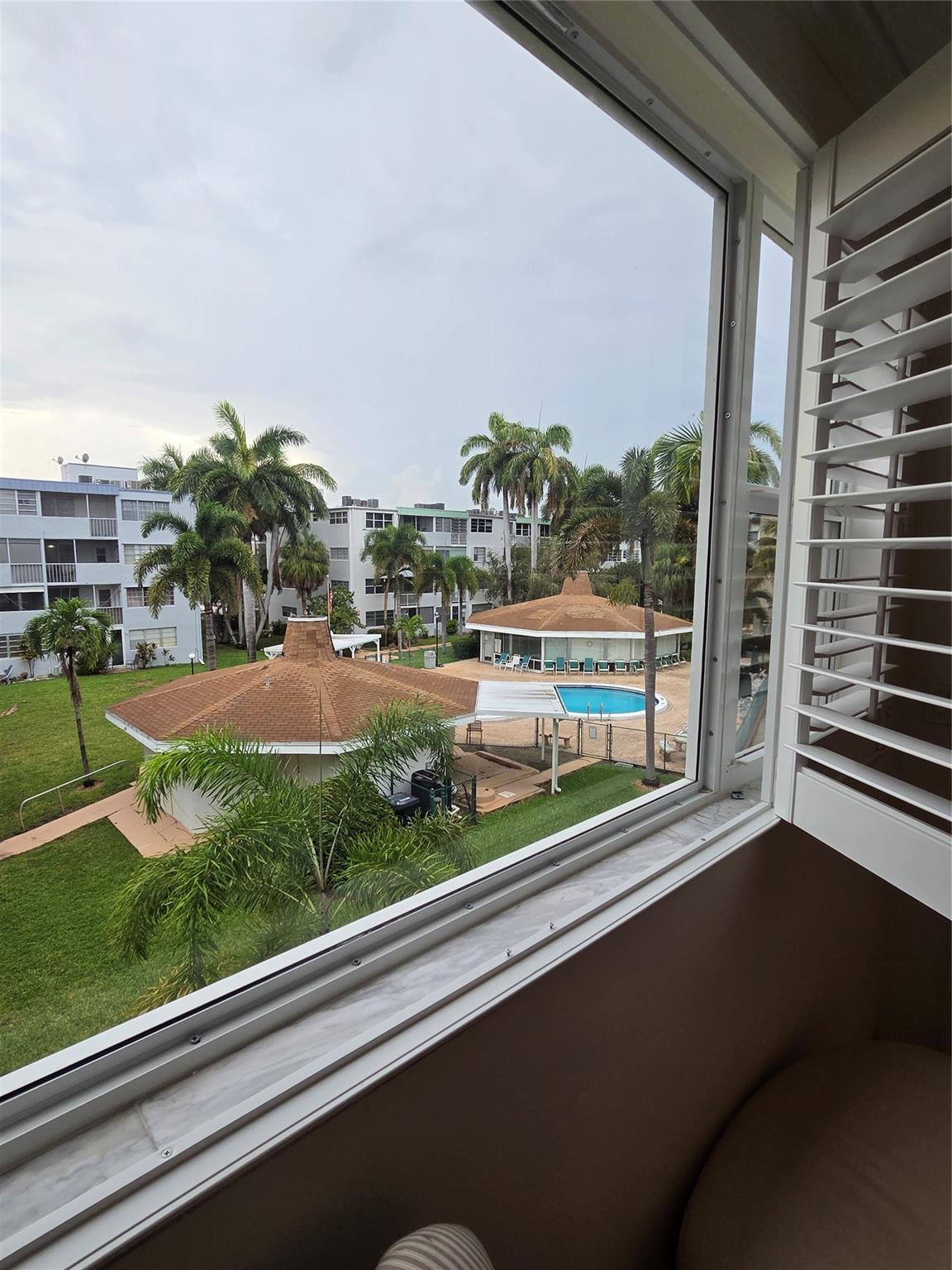 1333 E Hallandale Beach Boulevard Unit: 305